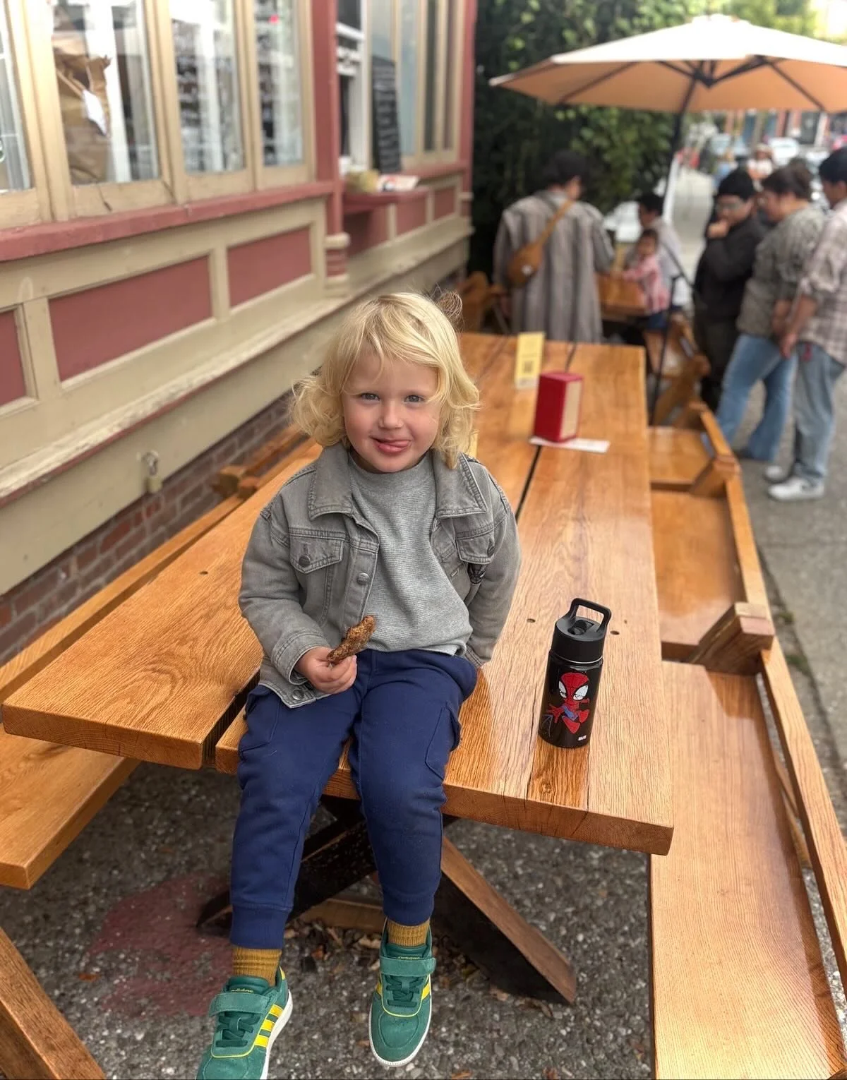 Ziggy says, “Come for the tables, stay for the tempeh (and miso ginger chocolate chip cookies)!” We have bread for sale today, which is a rarity for Thursday. We also have fresh-outta-the-crock zesty carrots, kimchi, and classic sauerkrau