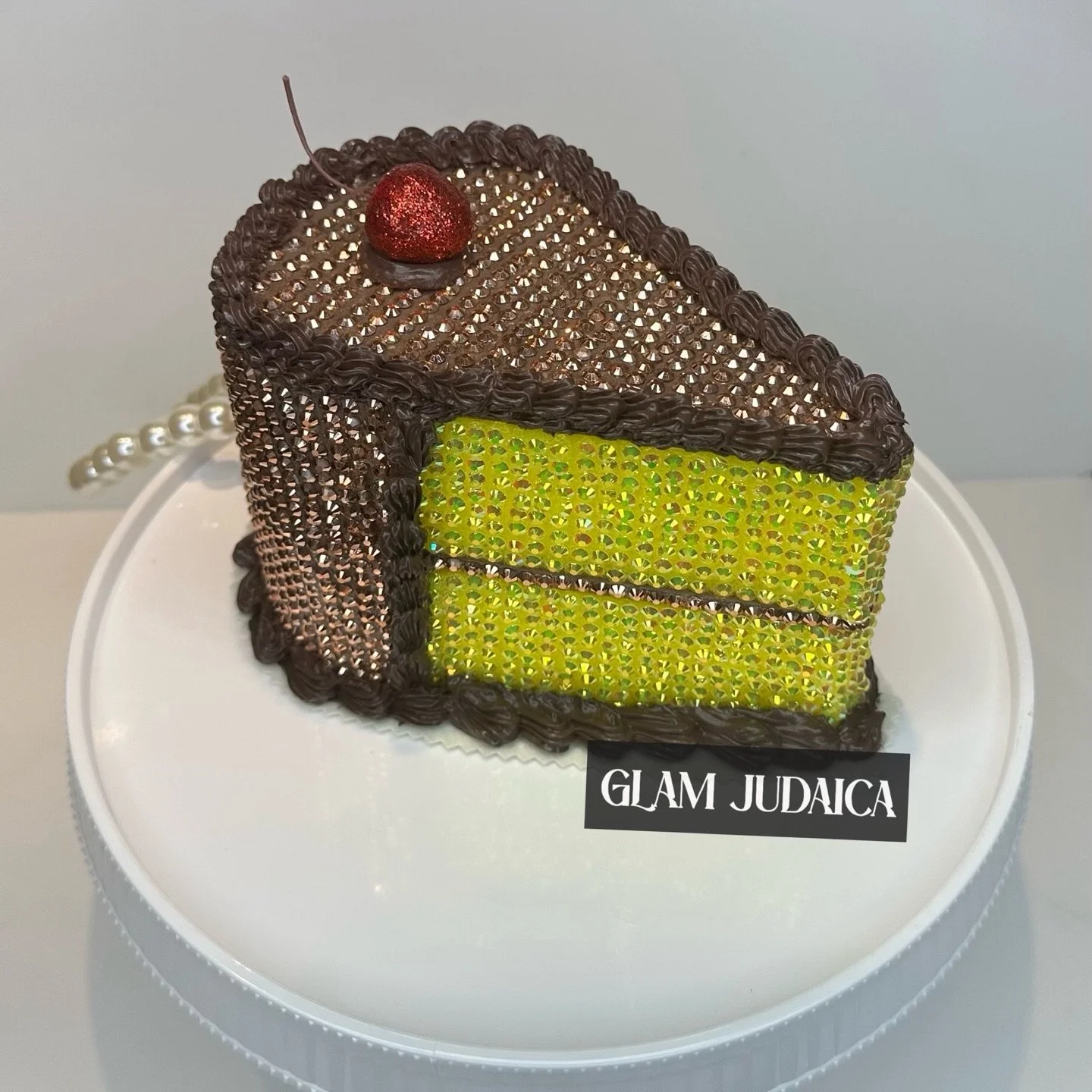 Celebrating #nationaldessertday with my bedazzled cake purses! They&rsquo;re available on Etsy from Glam Judaica. #bedazzled #dessertsofinstagram #cakestagram #pursestagram