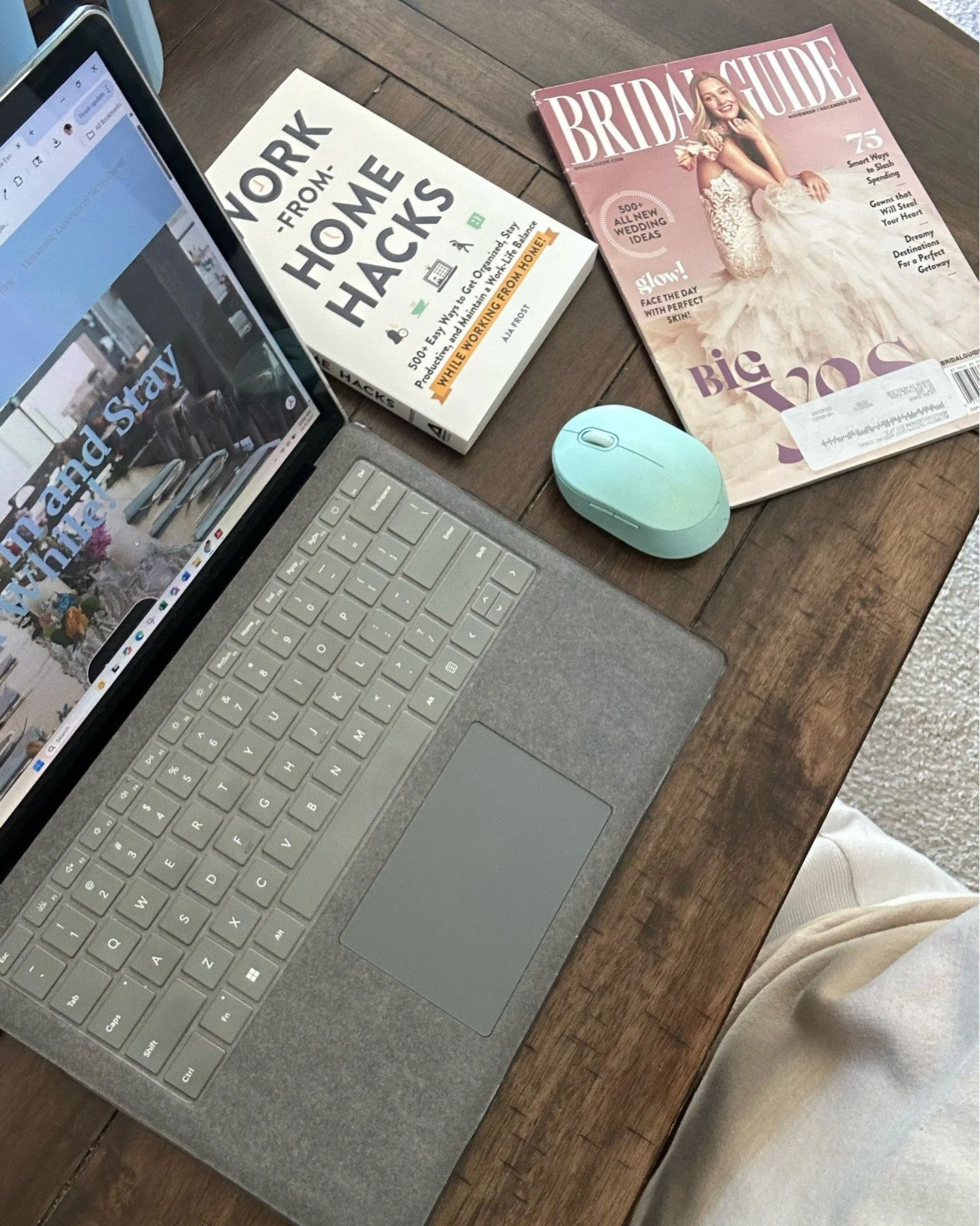 Working from home can be a blessing and a curse. Here are some of my tips for staying focused and staying on the work grind. 

1) Switch up Your Space 
Working in the same area, office, room in your house can become uninspiring and dull. Switch it up