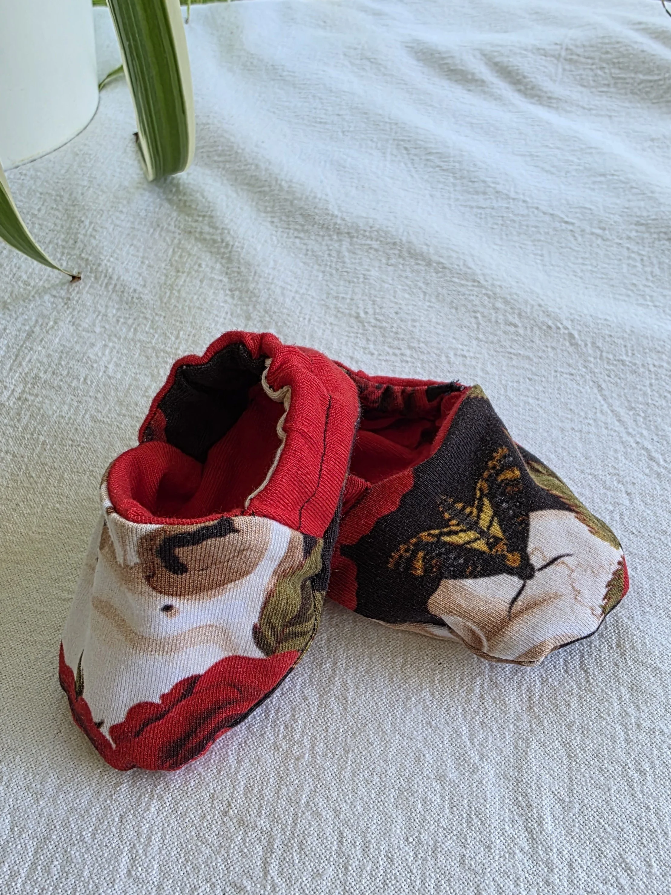 Reversible Booties - size 0