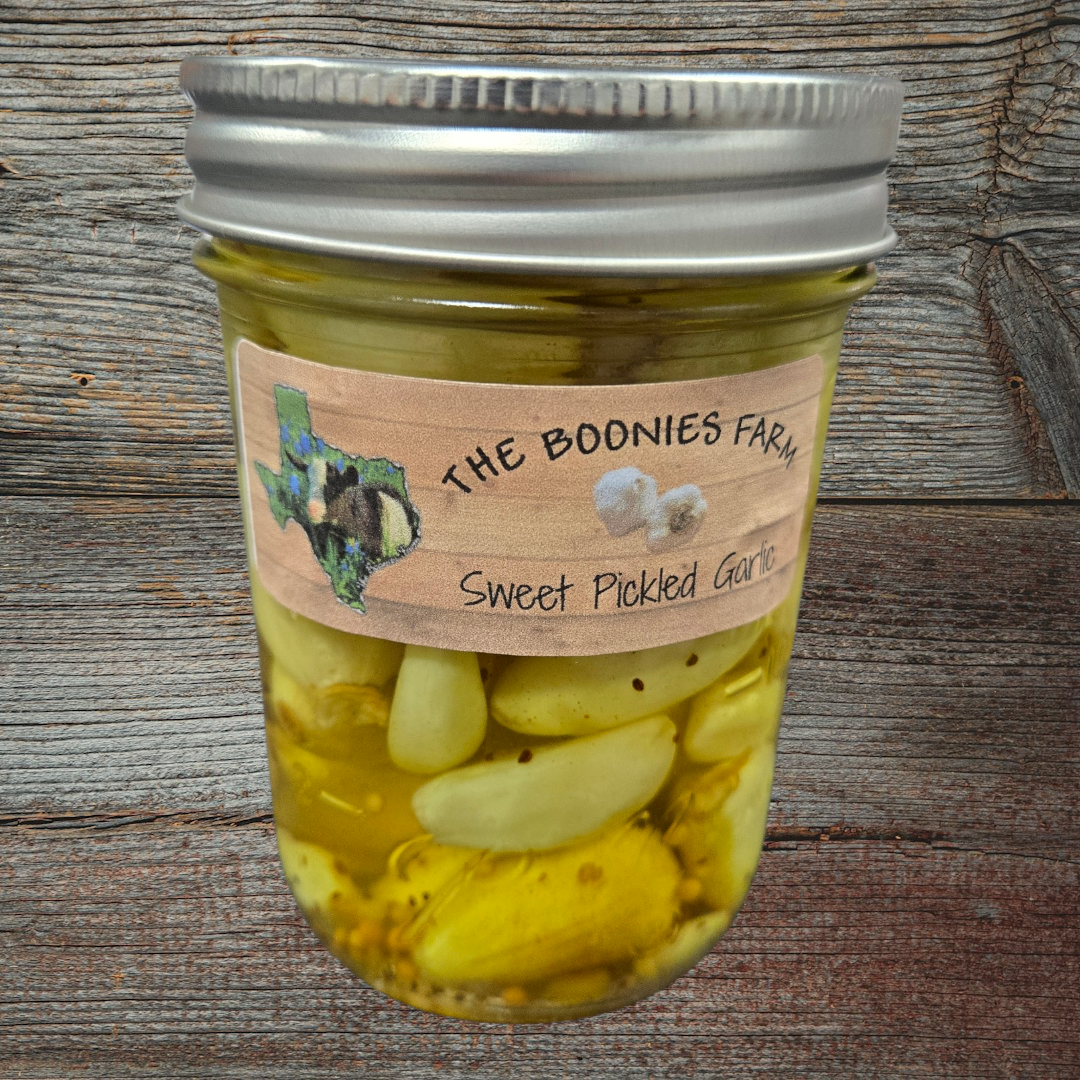 sweet pickled garlic .png