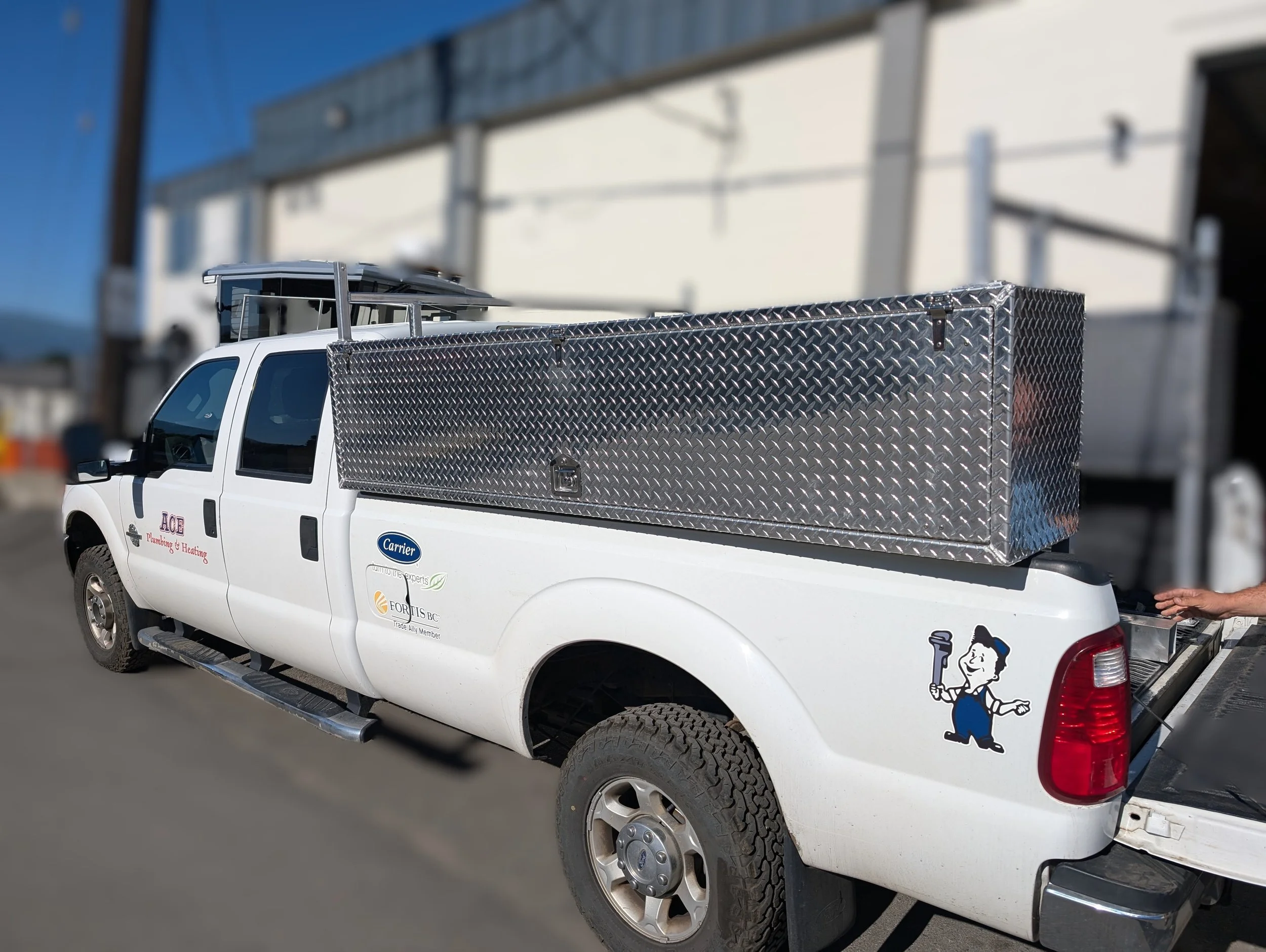 aluminum bedside toolboxes 8 feet