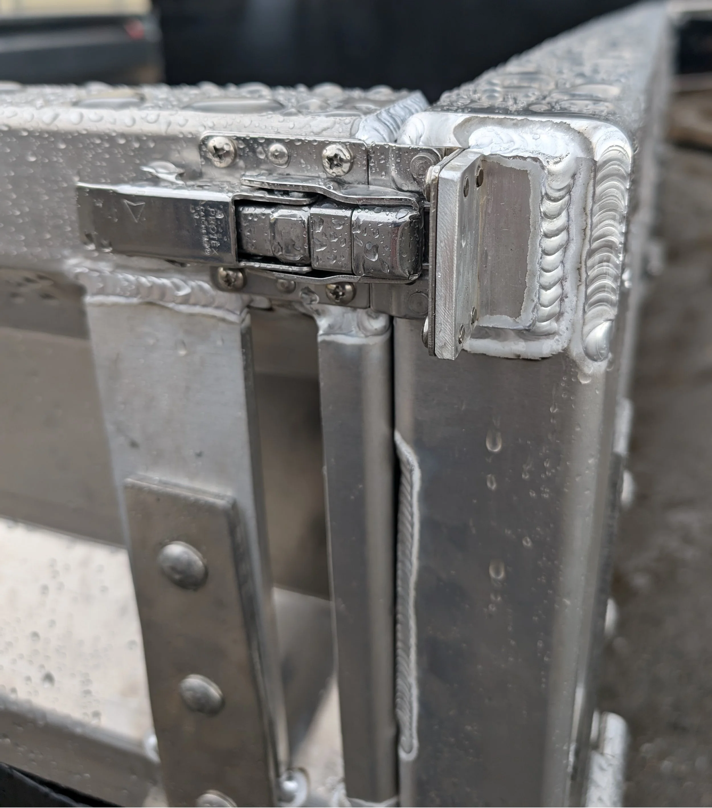 bedside anti rattle latches