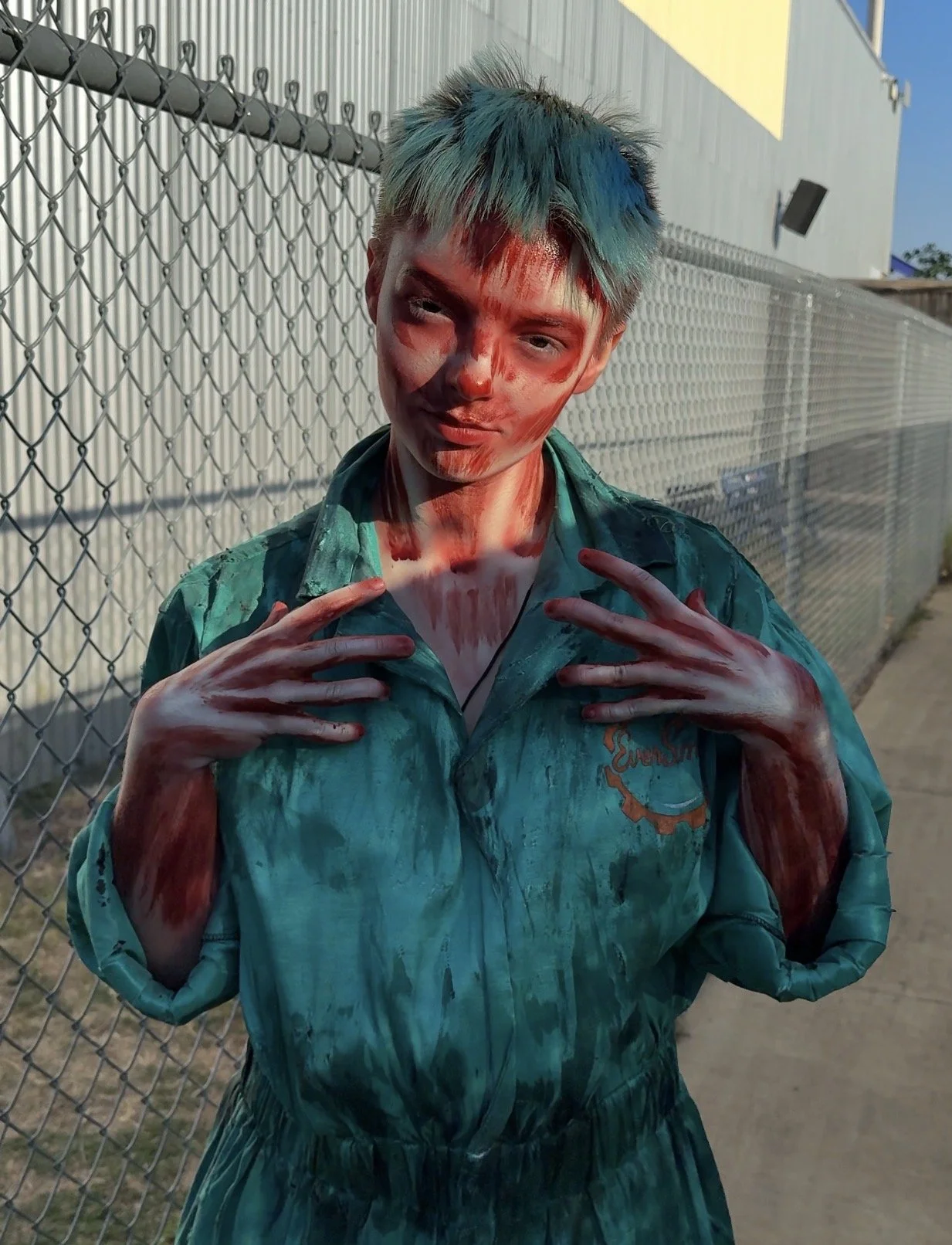 eversmile worker skinned alive airbrush makeup