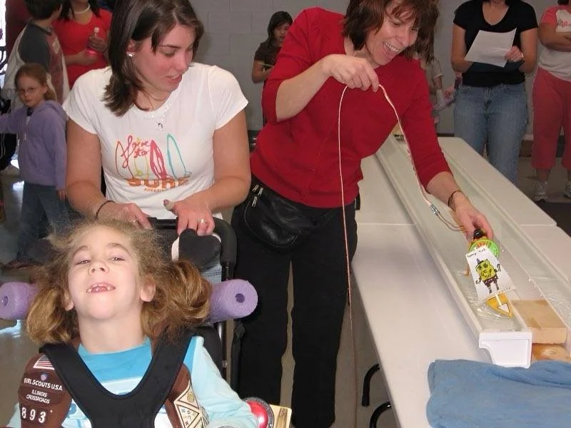 2008 I'm pressing a switch to power the fan to blow my SpongeBob boat