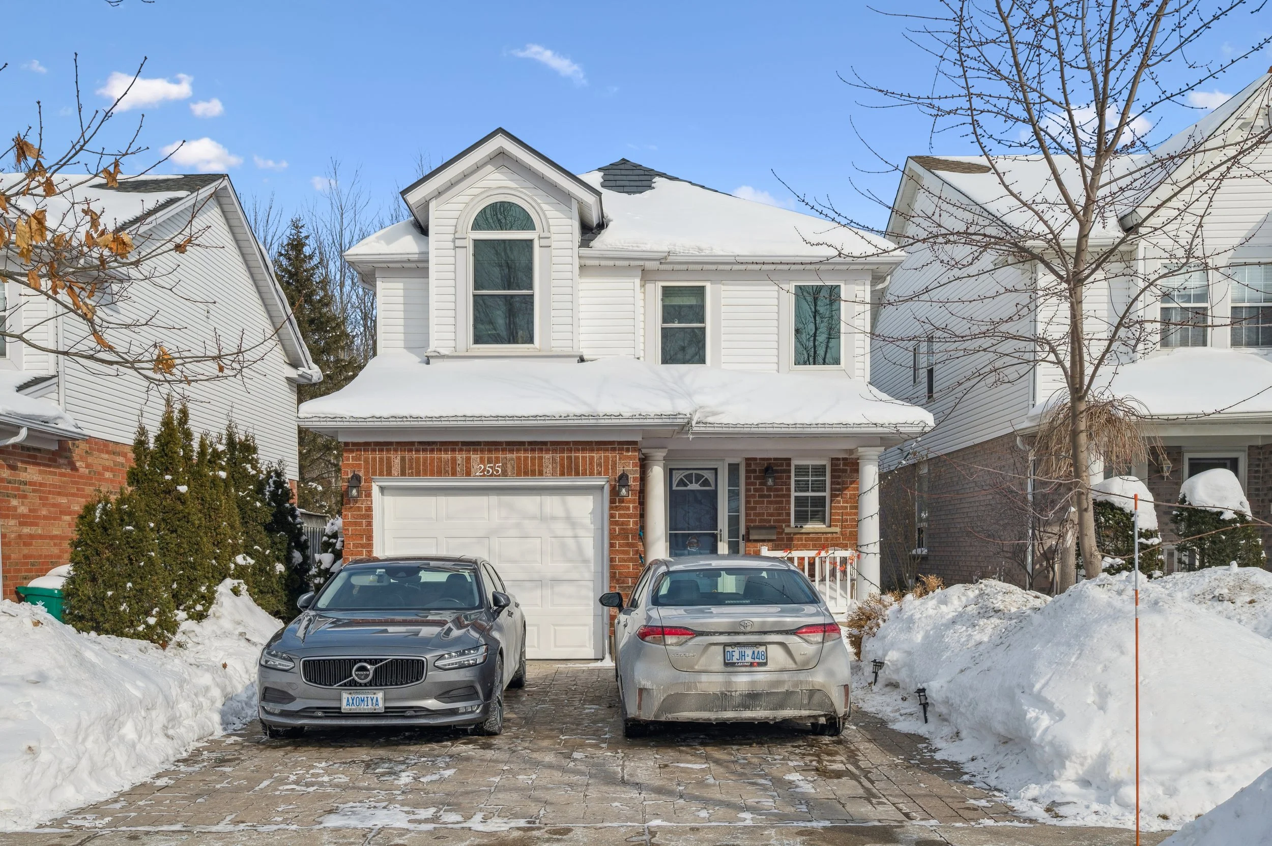 01-Pineland Pl 001.jpg