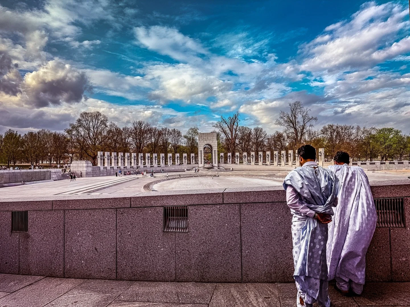 Honoring our Veterans today who have put their life on the line to defend our country. We are grateful for your service. 🇺🇸🪖

Photos from the World War II Memorial on the National Mall in Washington, DC. 🎖️

Happy Veterans&rsquo; Day. 

👇 Add a 