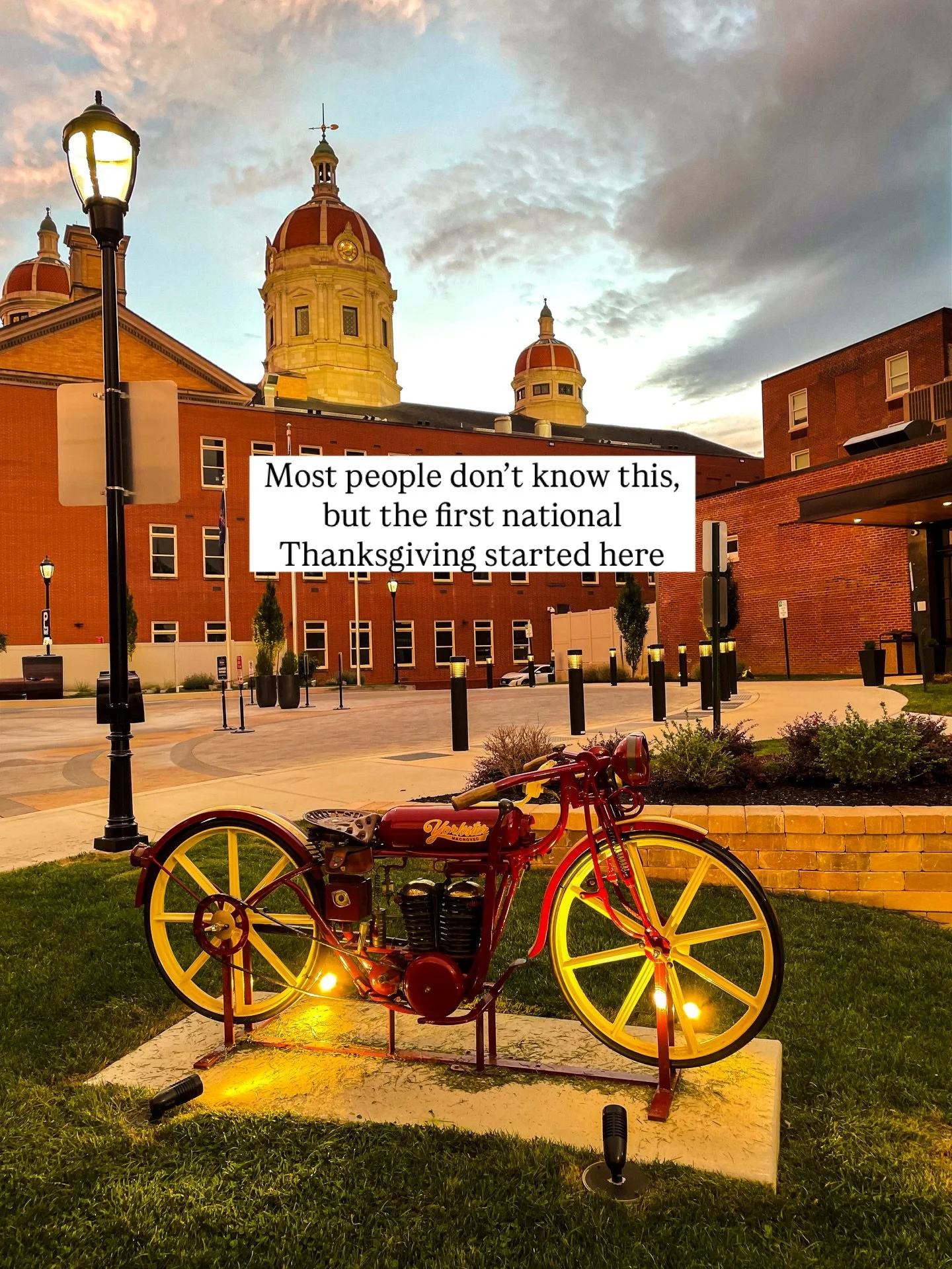 Most people don&rsquo;t know where the first national Thanksgiving actually began&hellip; and honestly, we didn&rsquo;t either until this trip. 🦃 

Before we dive in, if you&rsquo;d like our full guide on a weekend in York, PA. comment &ldquo;York&r