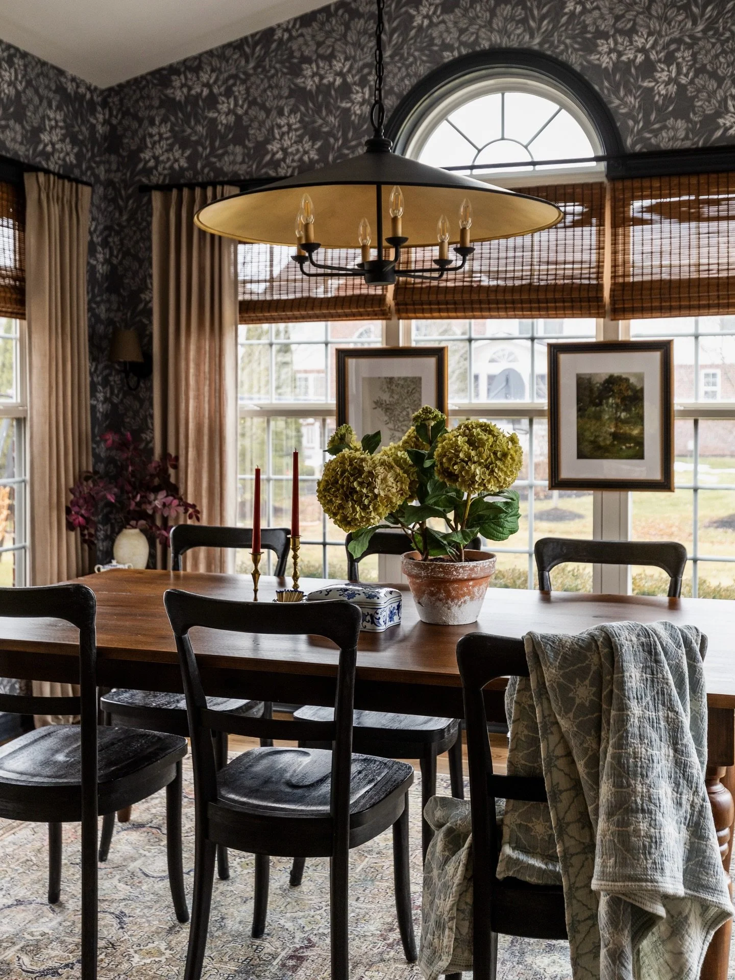Pattern, texture, and a palette that feels both grounded and inviting. A closer look at the details from Liv&rsquo;s dining room project ✨

Design @livdmartin 
Photo @indymediaco 

#indydesignphotographer #indyphotographer #interiordesignphotography 