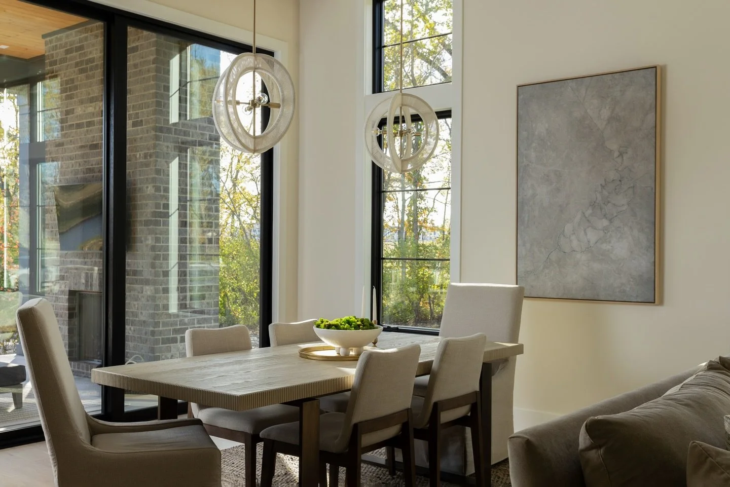 A few favorites from my time with @everythinghomedesigns to capture their install at the Springwater model home

Design @everythinghomedesigns 
Build @oldtowndesigngroup 
Photo @indymediaco 

#indyphotographer #interiordesignphotography #midwestinter