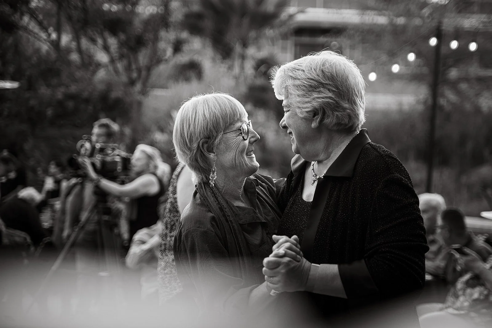 240628_LALGBTCenter_Senior Prom_1145-2_websize.jpg