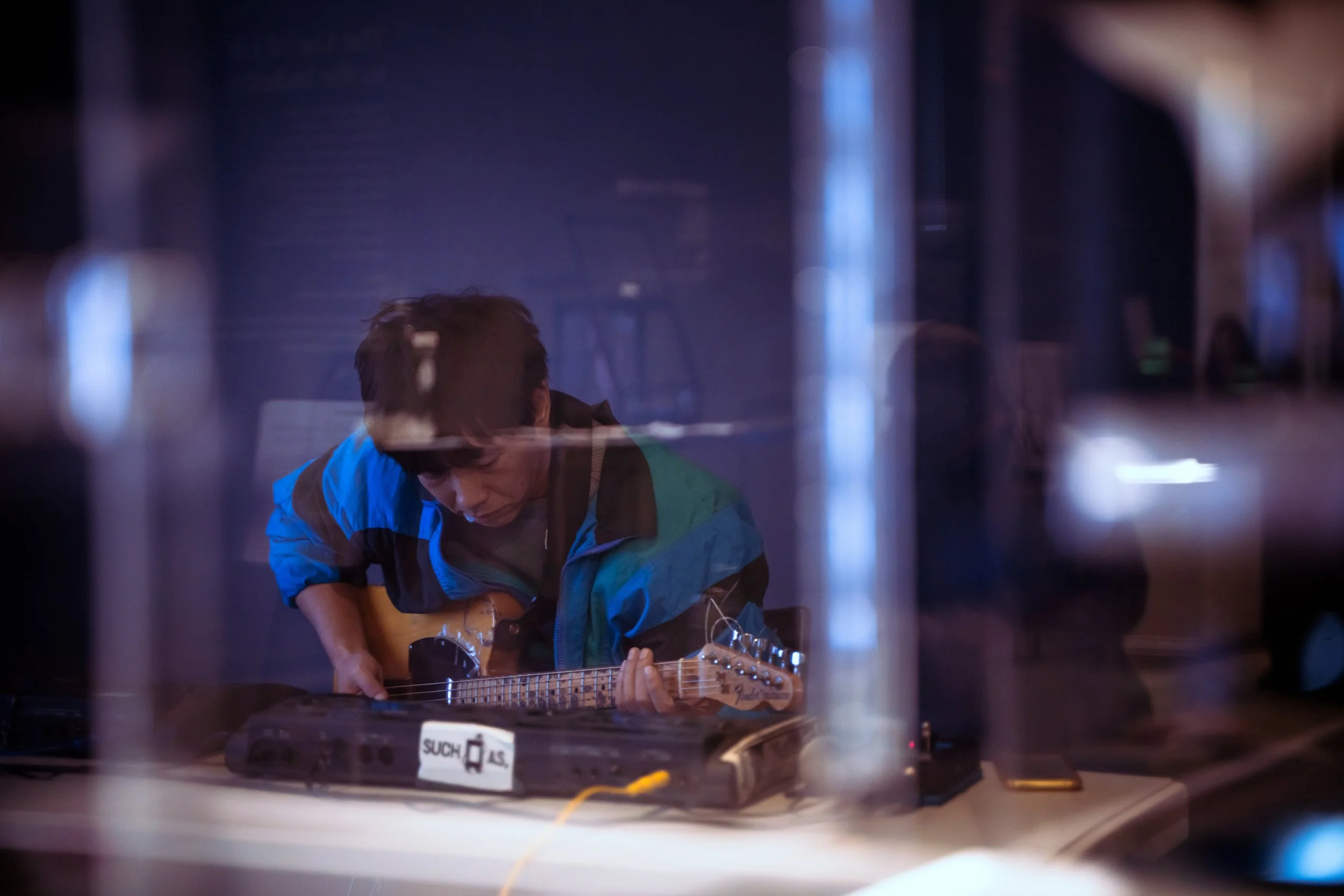 241207_Fathomers_Lab Tour_0294.jpg