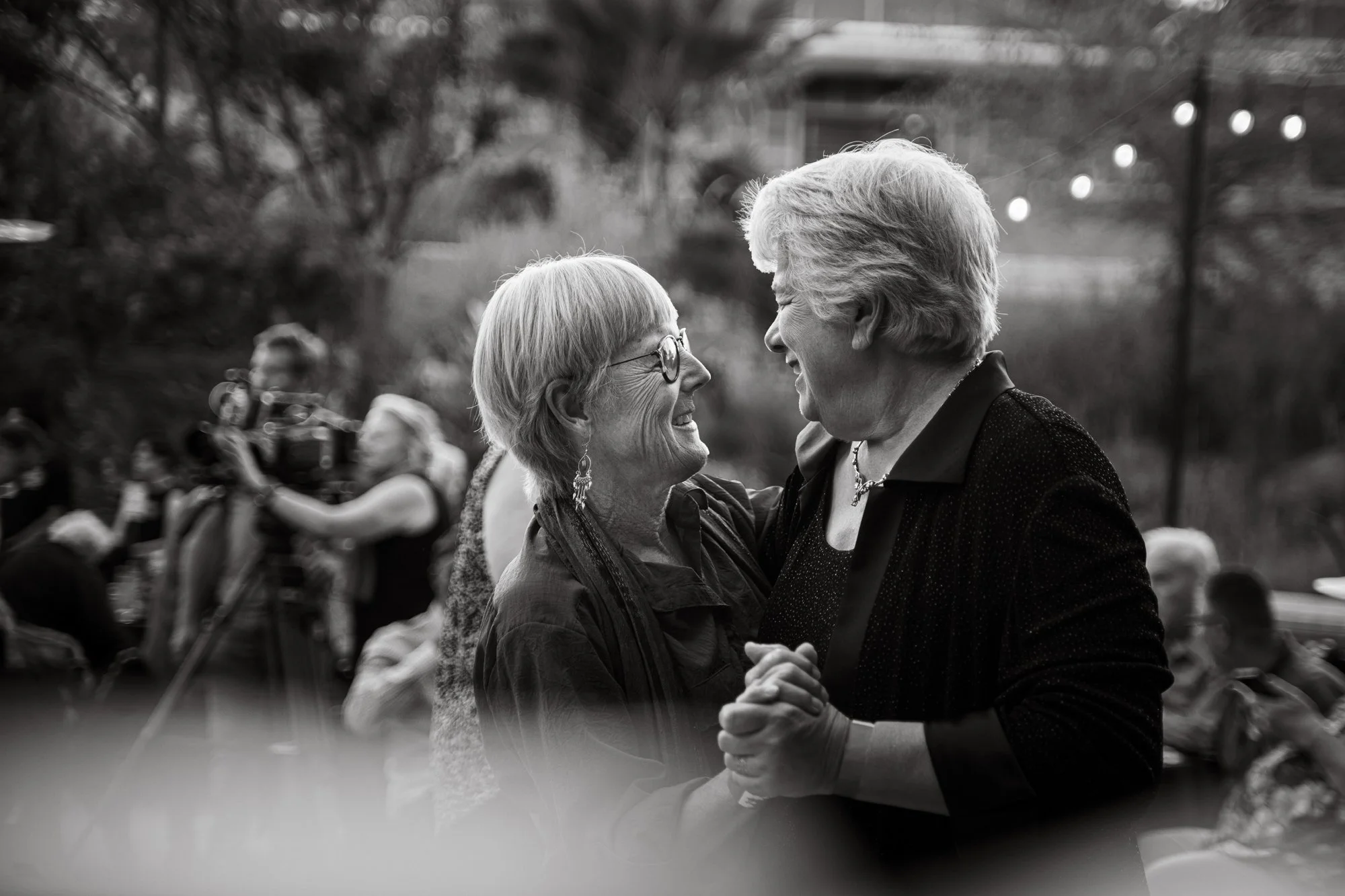 240628_LALGBTCenter_Senior Prom_1145-2.jpg