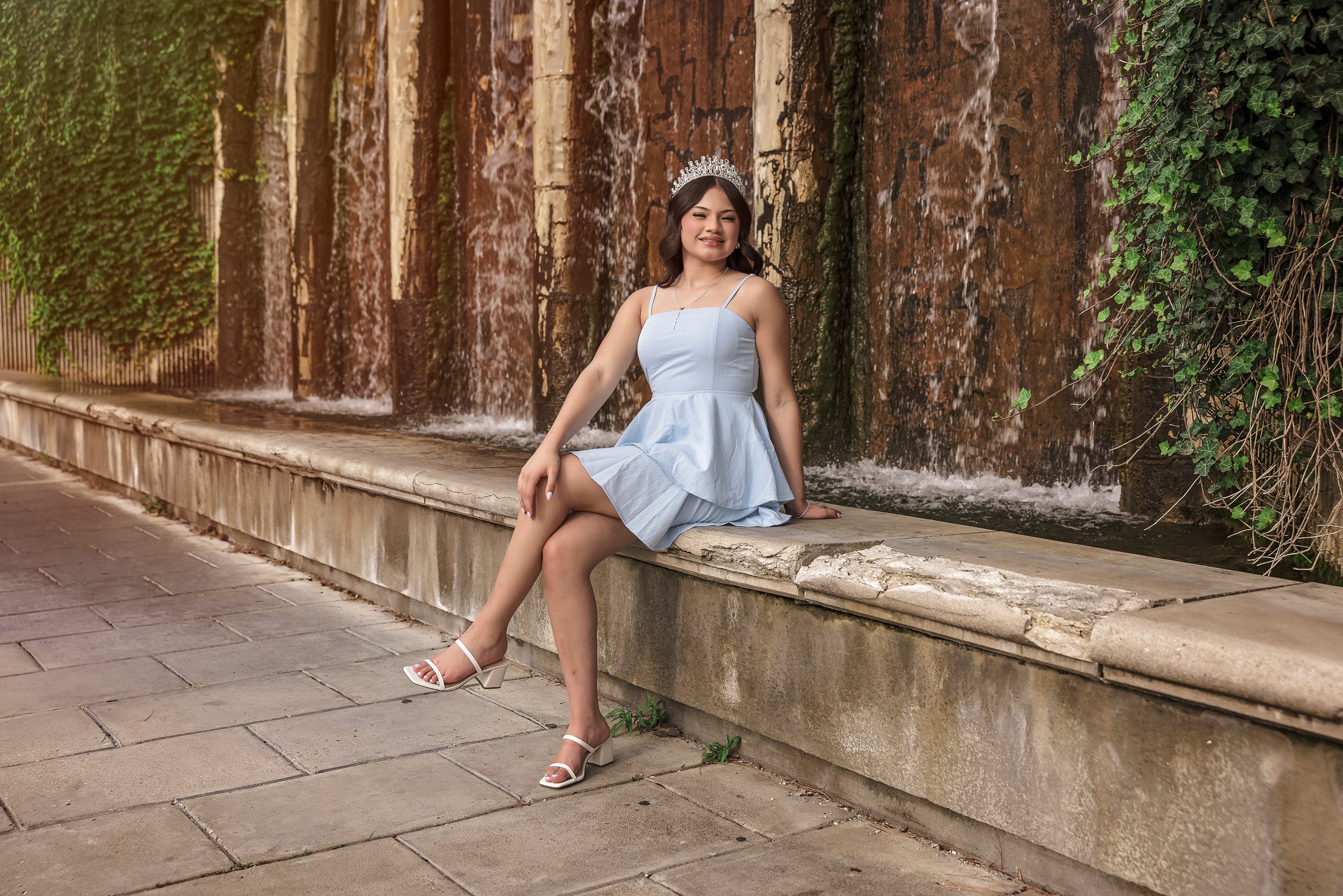 Quinceañera photography session at the White River Canal Indianapolis IN – Sweet 15 portraits by Eli Mestas