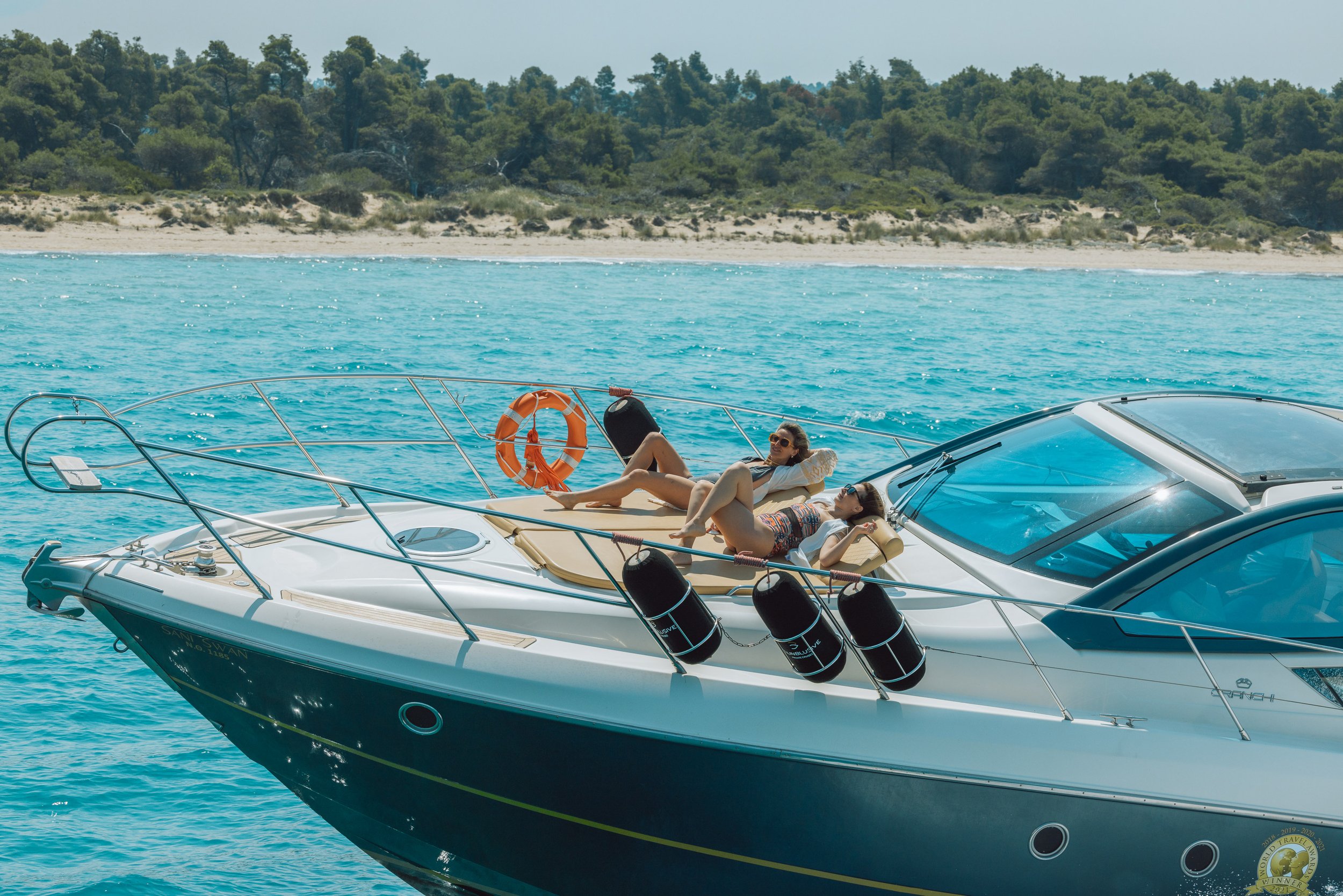 Luxury yacht bachelorette party: Celebrating at sea in unforgettable style