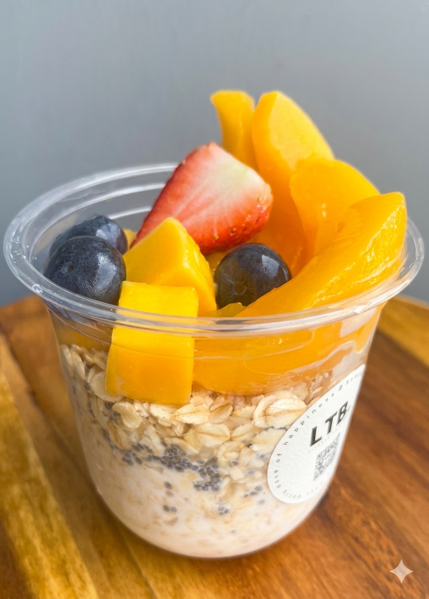 Sunrise Peach Mango Overnight Oats – Clean Fuel for Bangkok’s Wellness Lifestyle