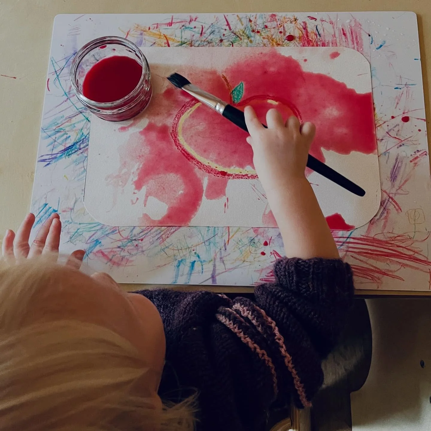 🍎 🍏 🍎 
#waldorfchildminding
#waldorfchildminder
#steinerchildminder
#yorkchildminder 
#waldorfeducation 
#waldorfearlychildhood
#wetonwetpainting 
#appleseason