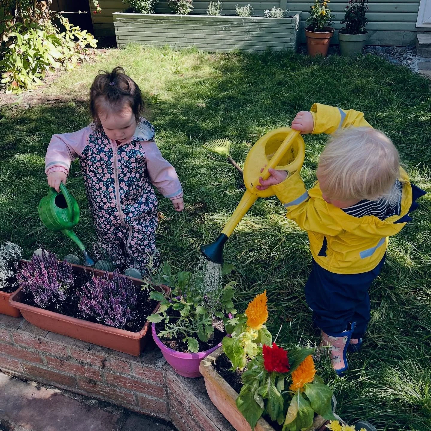 Snapshots of a sunny September that has passed by so quickly. ☀️
Wishing everyone a lovely & cosy rainy weekend! 🌧️ 
#waldorfchildminding
#waldorfchildminder
#steinerchildminder
#yorkchildminder 
#waldorfeducation 
#waldorfearlychildhood
#septe