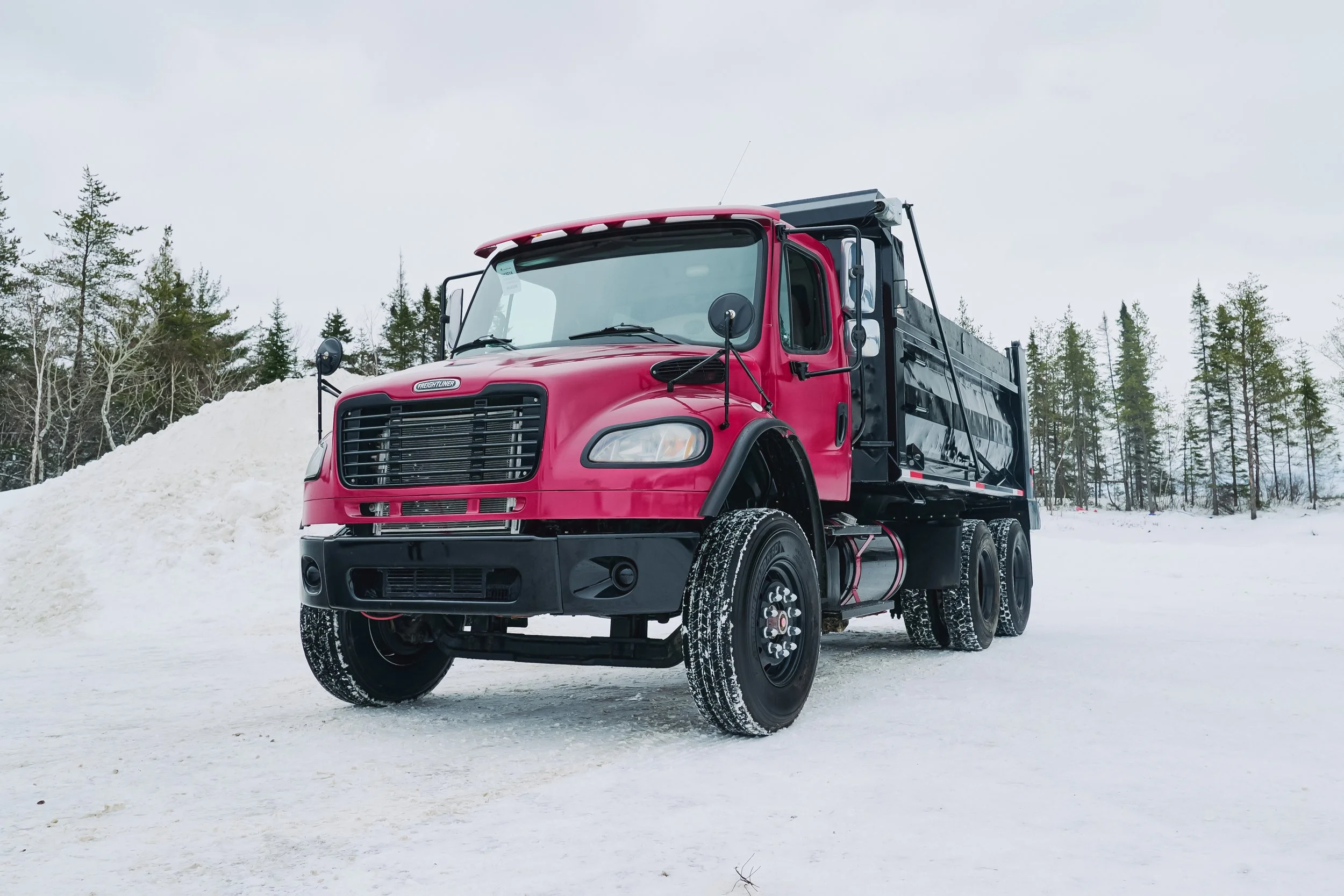 2017 FREIGHTLINER M2 106