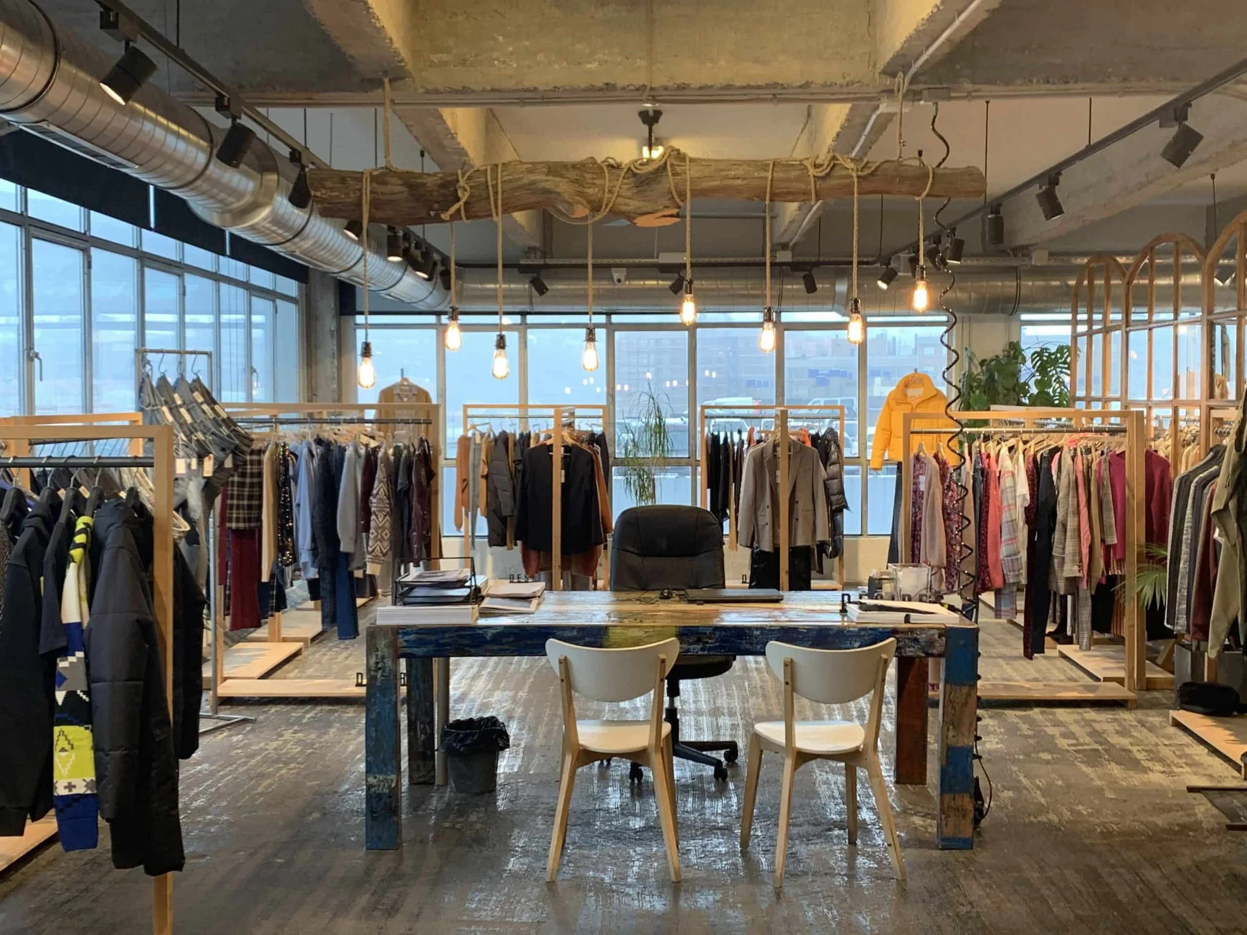 bibav showroom 2-min.jpeg