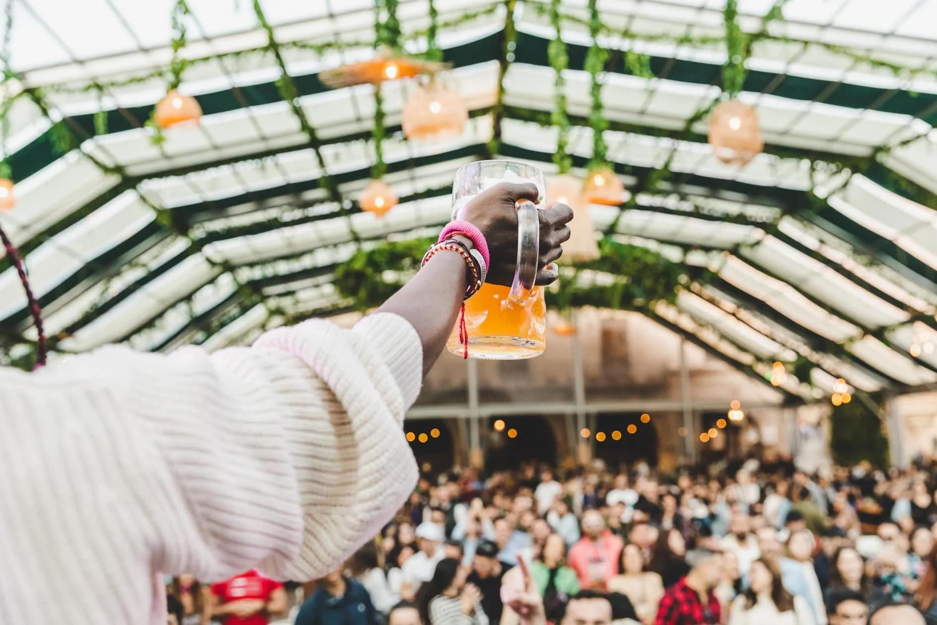 Poble-Espanyol-Biergarten-Fiesta-de-la-cerveza.jpg