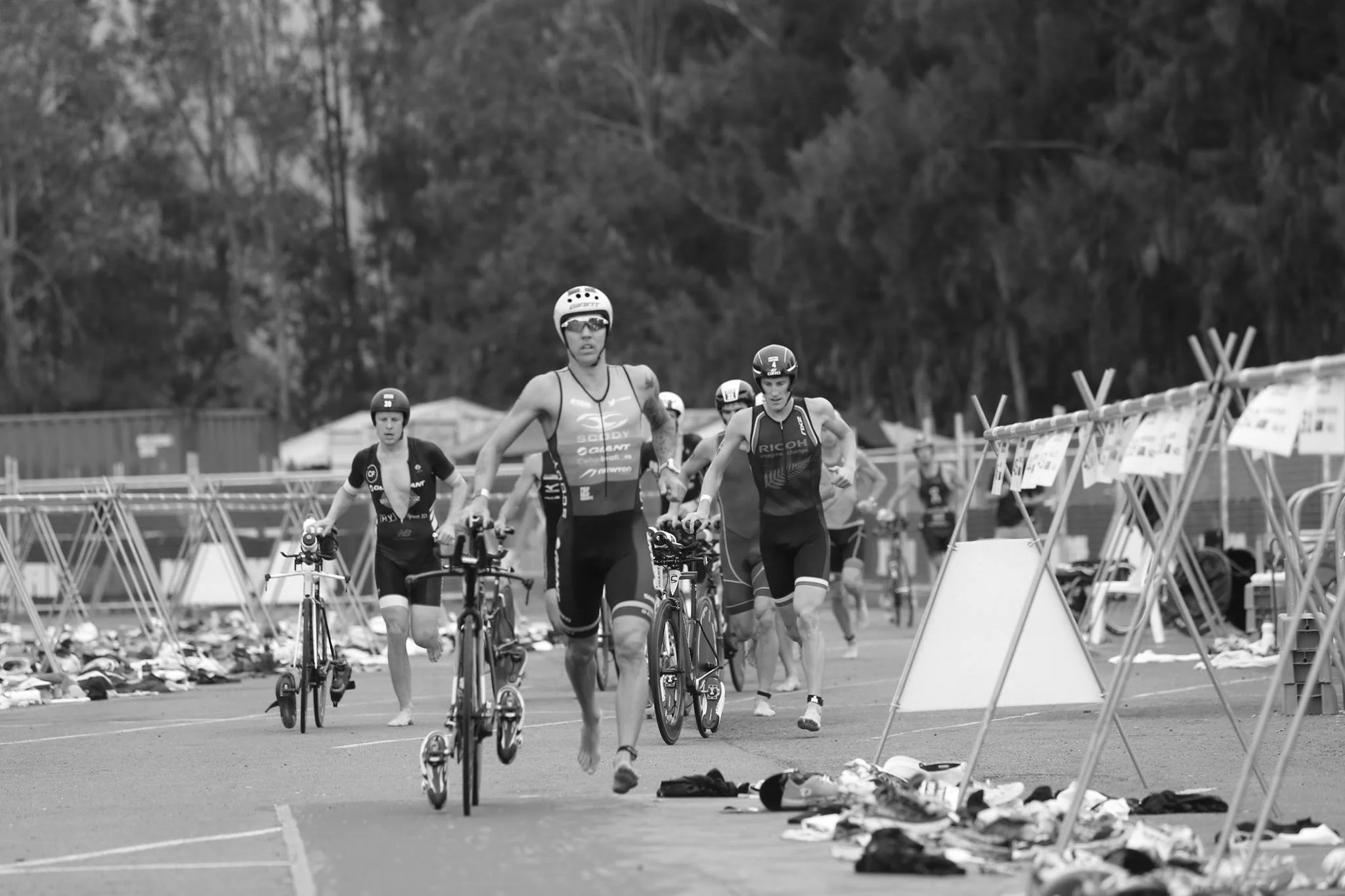 Triathlon coach vs training app: which one do you actually need?