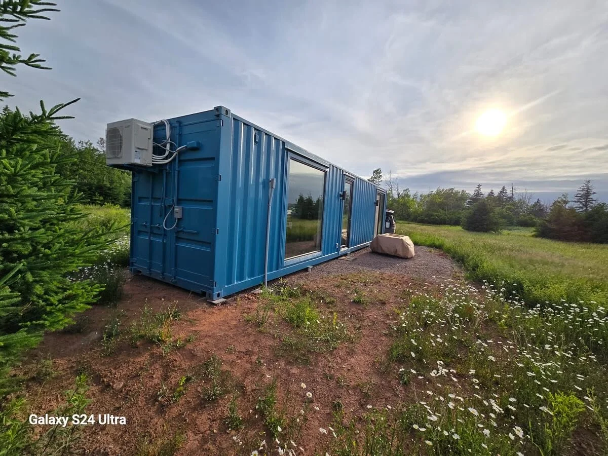 C320

This 40&rsquo; HC container is an ideal 1 bedroom unit for short term rentals or as an #adu . If you are interested please reach out to our sales team.
.
.
.
#containerhome #containerhomes #containerarchitecture #containerfabrication #container