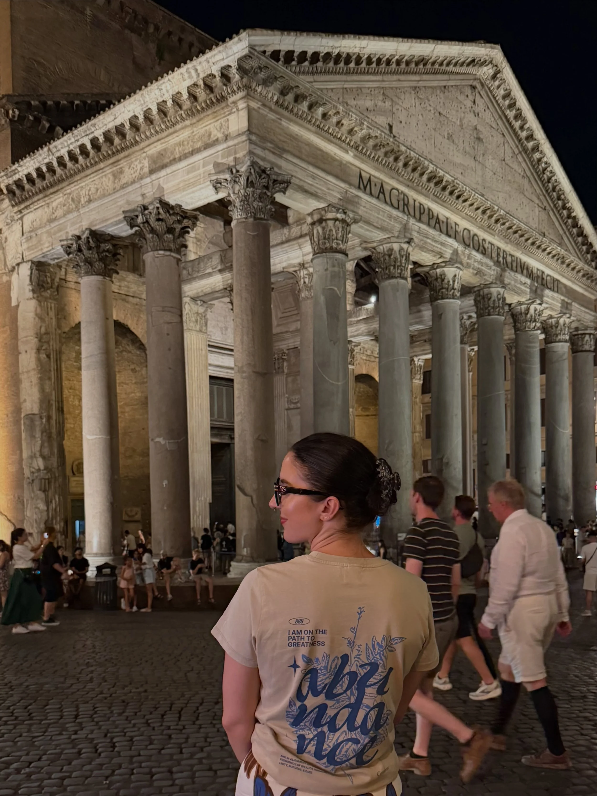 Wore this tee on the New Moon/ Solar eclipse - and we magically attracted the most divine birds-eye view of the Trevi, a front row spot for dinner in front of the Pantheon, and a center spot to make our wishes. 

Not gonna say I put magic into these 