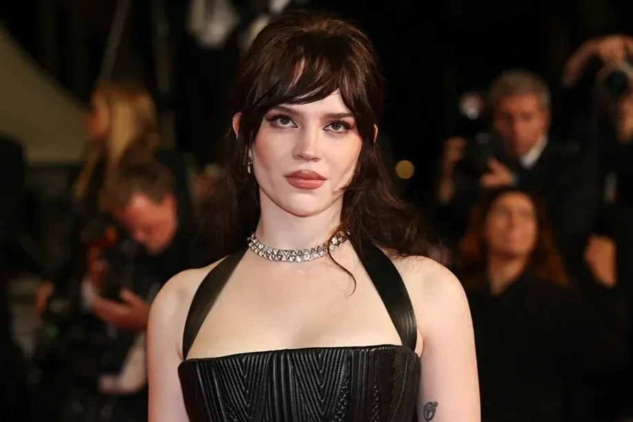 Sophie Thatcher Talks ‘Her Private Hell’ &amp; Working with Nicolas Winding Refn: “It Was the Most Intense Experience of My Life”
