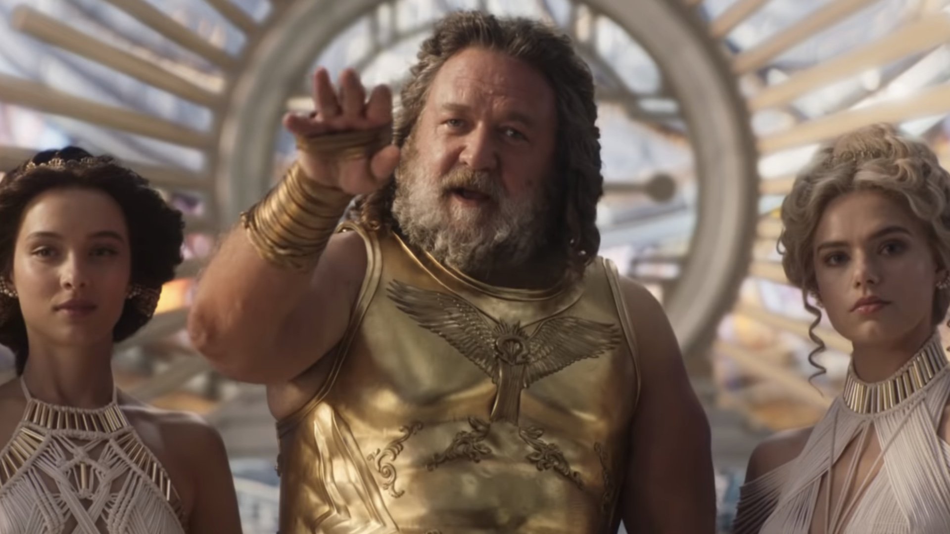 Russell Crowe Says Actors Shouldn't Expect Too Much From Superhero Movies, Calling Them A “Gigantic Machine”