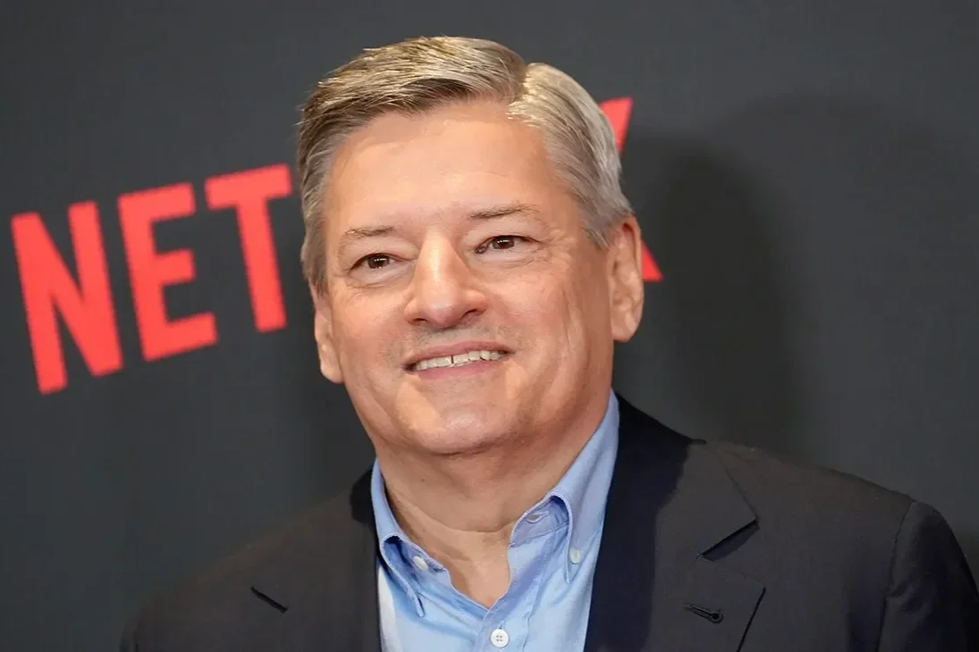 Netflix Revises Warner Bros Bid to All-Cash, Aims to Accelerate $83 Billion Deal