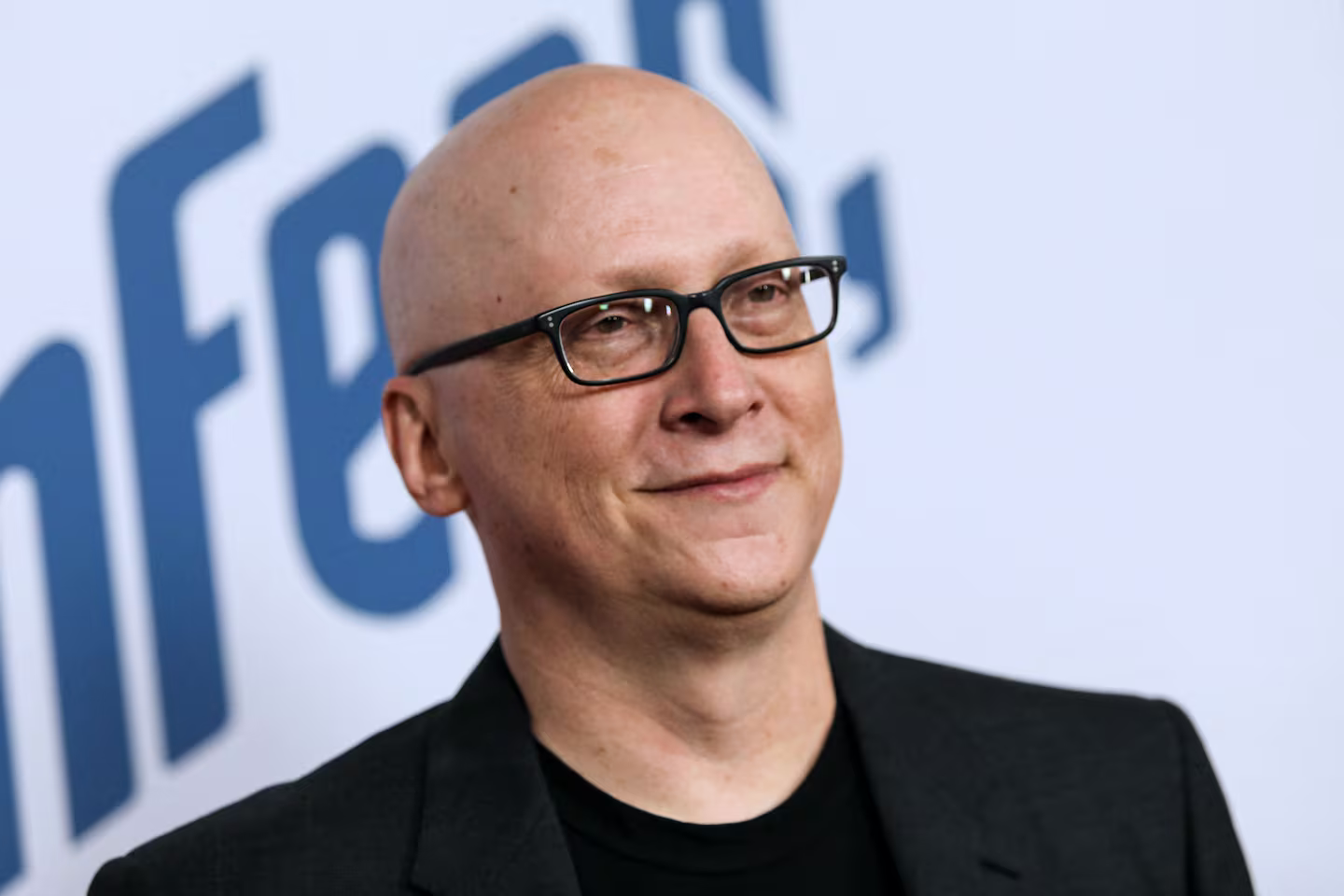 Greg Mottola Frontrunner to Direct DC Studios’ Developing ‘Deathstroke and Bane’ Movie