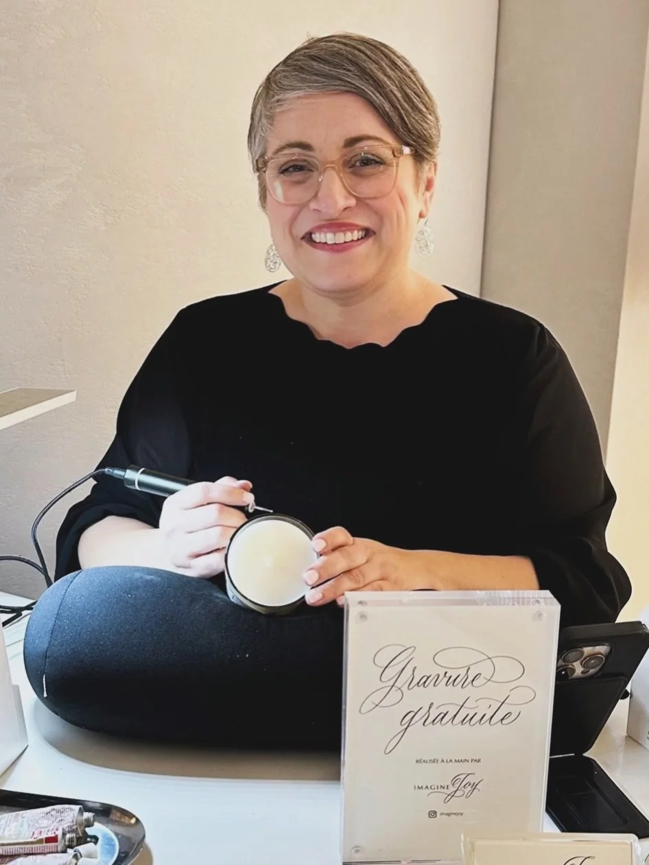 Happy Monday friends! 

My name is Joy and I&rsquo;ve been a professional calligrapher since 2013, when I moved to Montreal from California. I specialize in calligraphy and freehand engraving for PR events, brand activations, corporate events, weddin