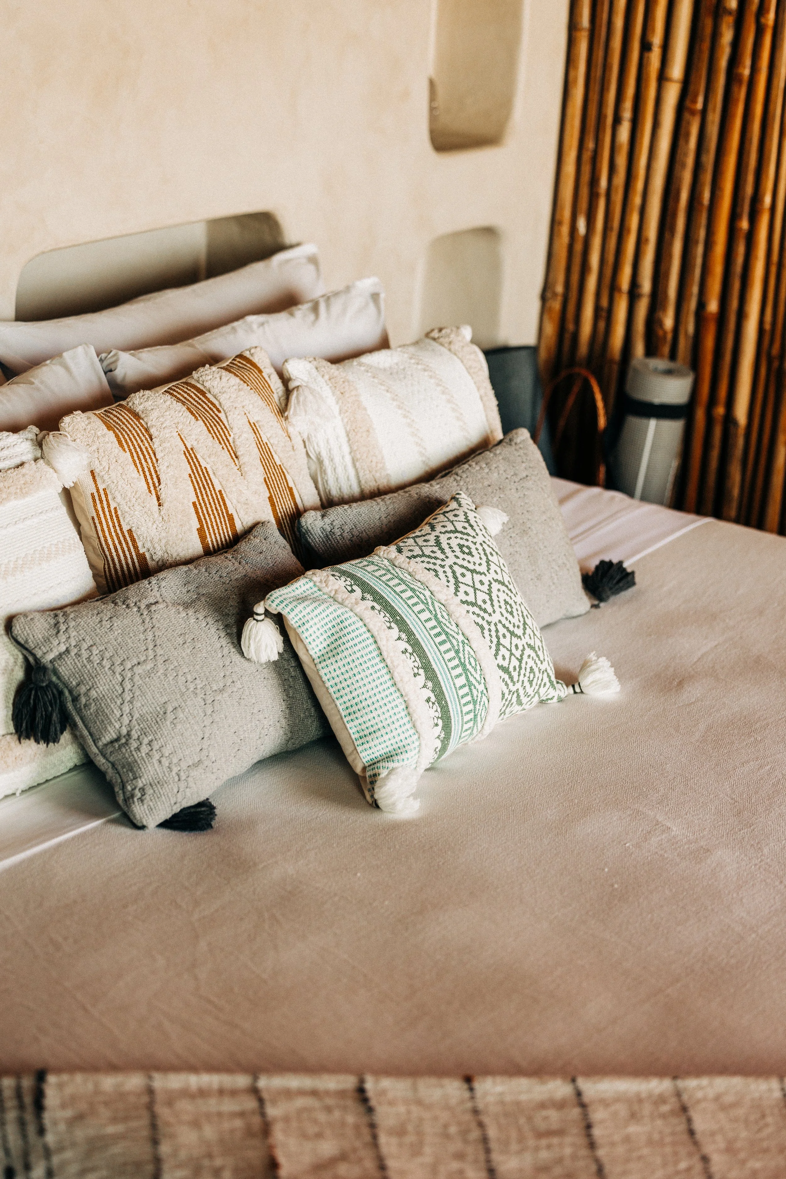 Copy of Copy of 089A8137-TH-Bed.jpg