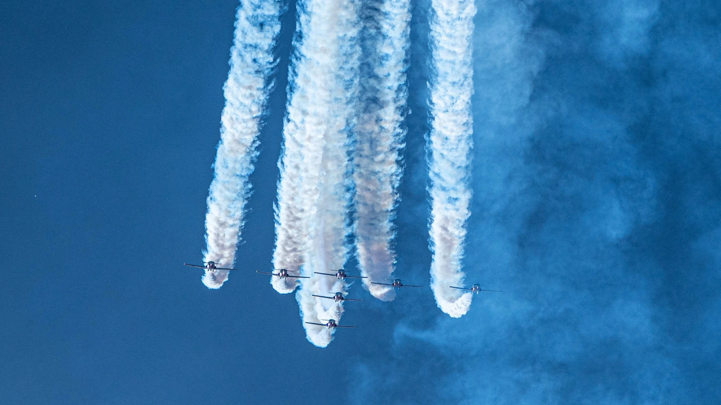 Canadian Snowbirds - approach