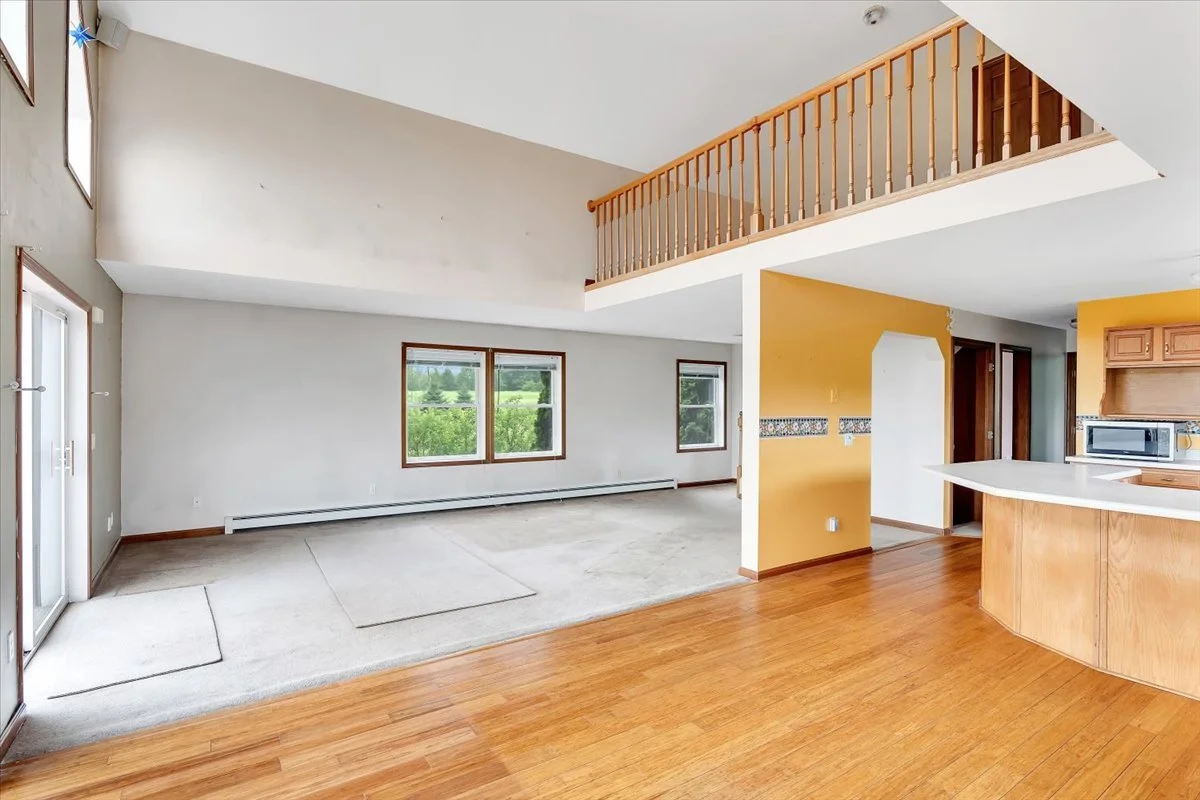 23-579 Armlin Hill Rd-23.jpg
