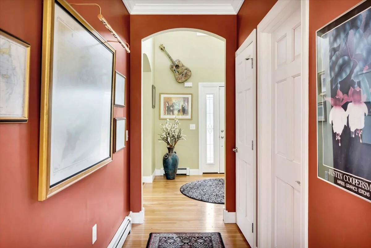 12-672 Lakeview Rd-10.jpg