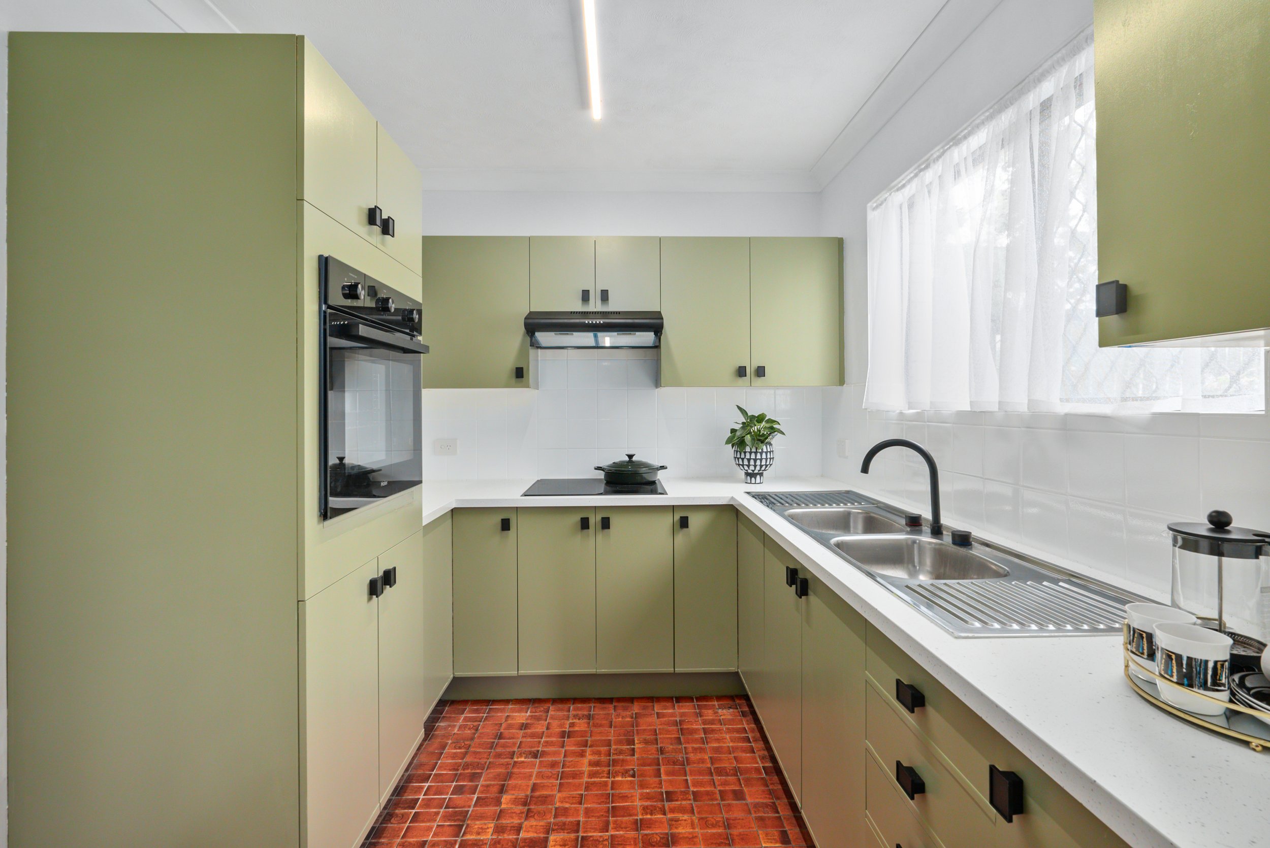 2-29 Truro St RENO-7.jpg