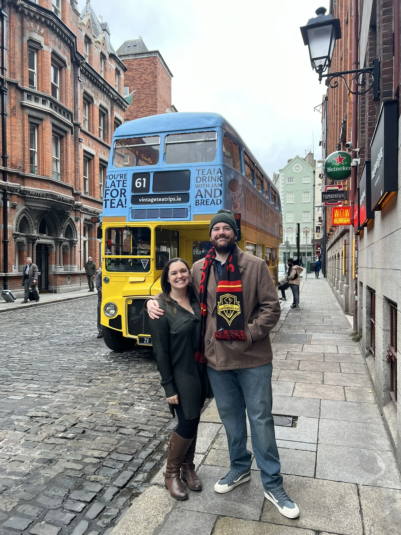 Afternoon Tea bus tour around Dublin