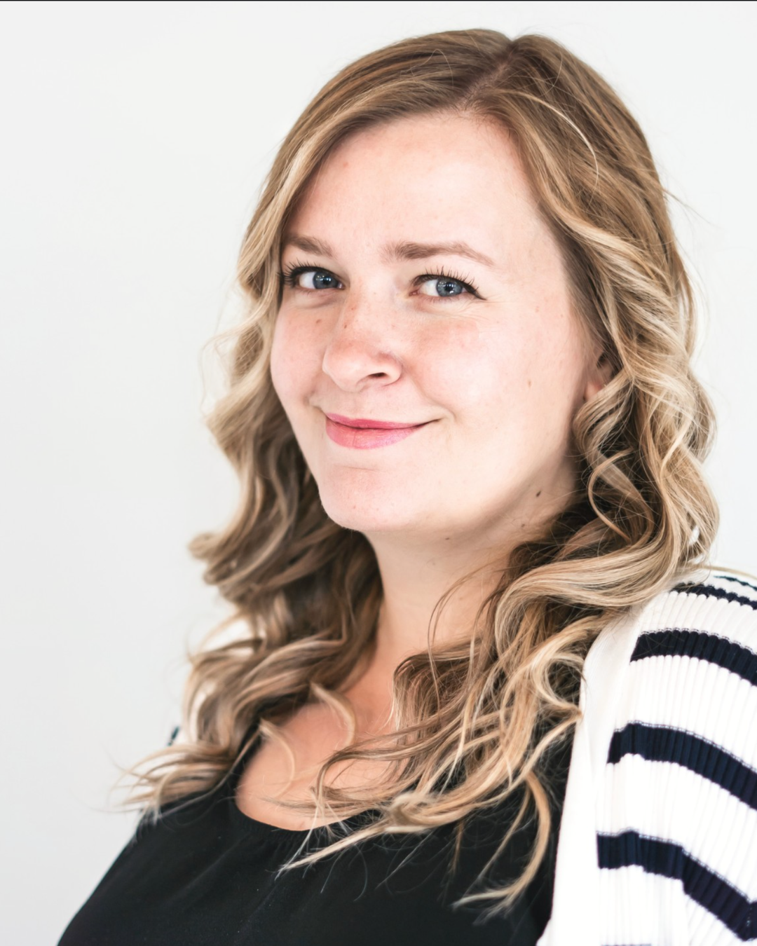 Serena Deschamps - Event Assistant