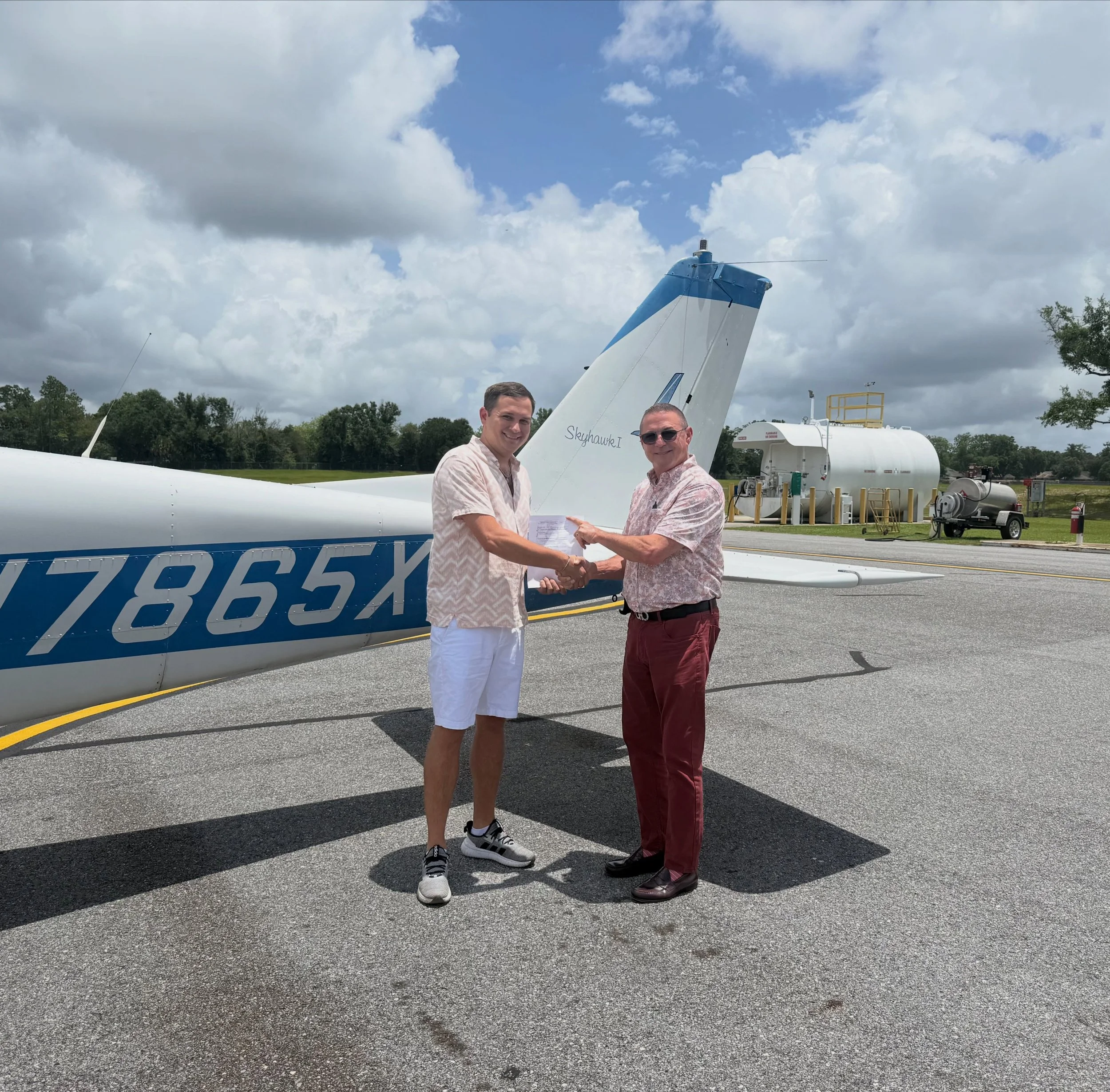 Congrats Nic and Marshall on passing your IFR checkrides! 

CFI: Cody Rhoades 

#checkridepassed #instrumentpilot #aviation #flylightningaviation #studentpilot