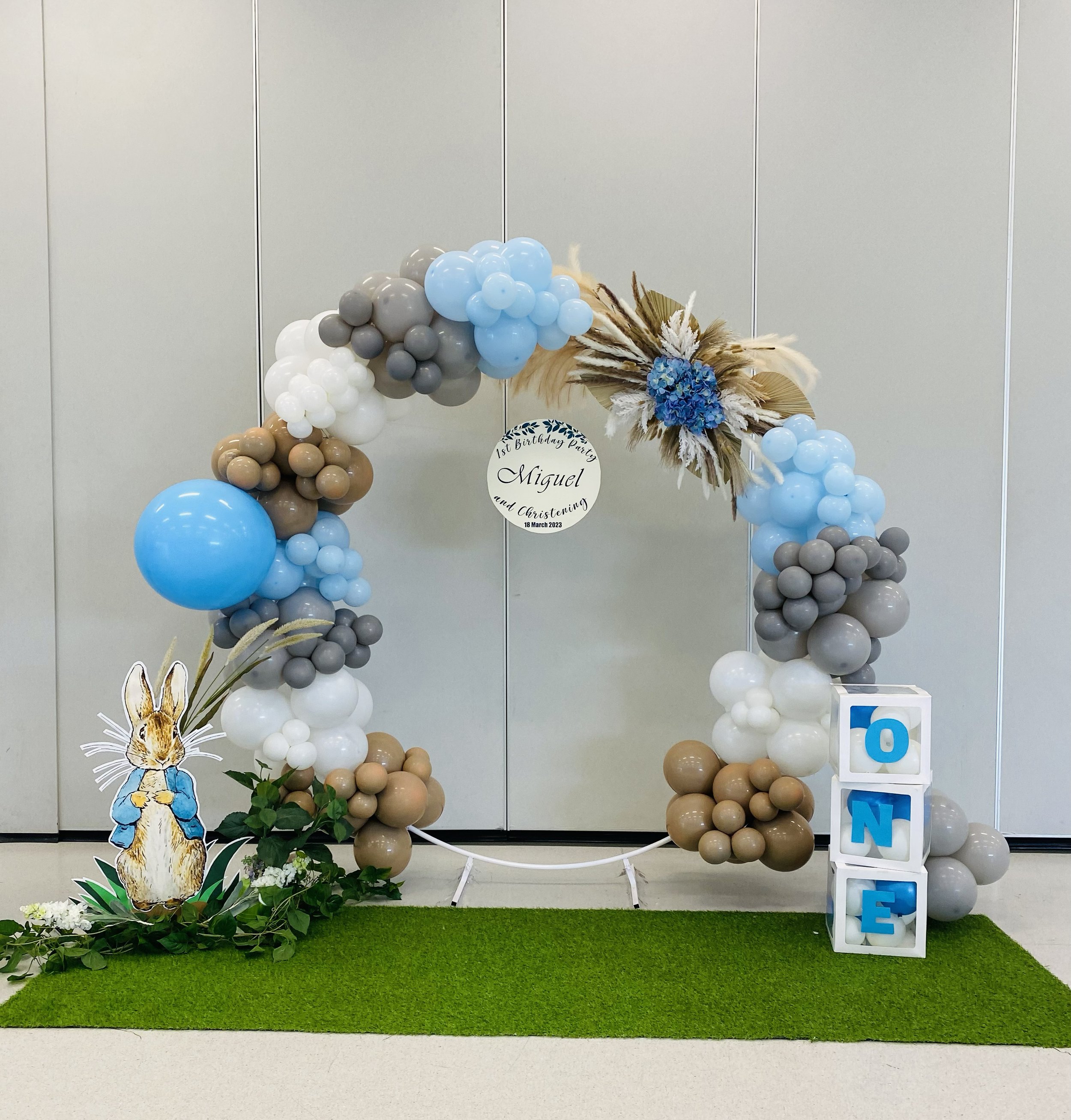 Custom Balloon Garland for Birthday Party Brisbane