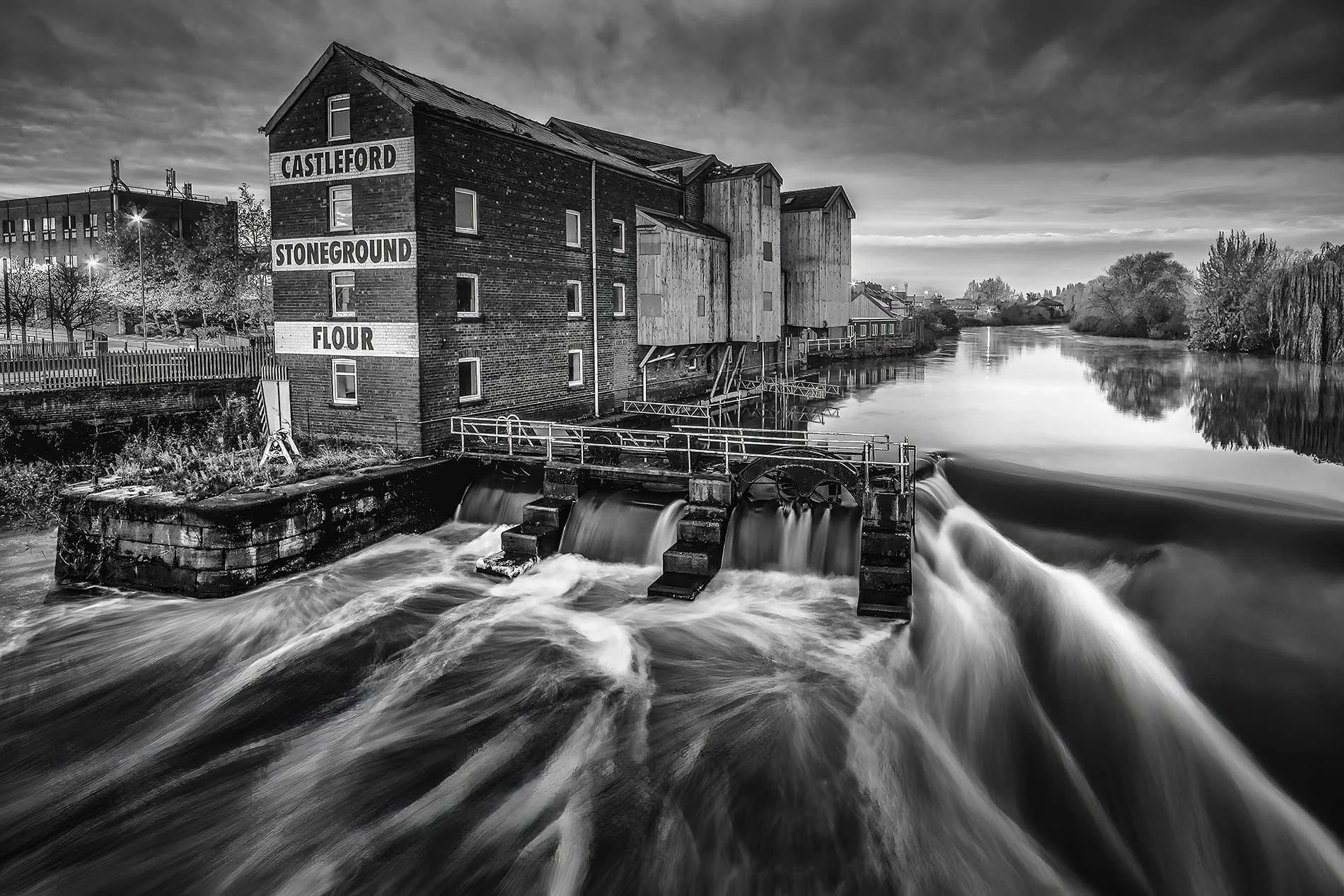 Castleford Weir Yorkshire
