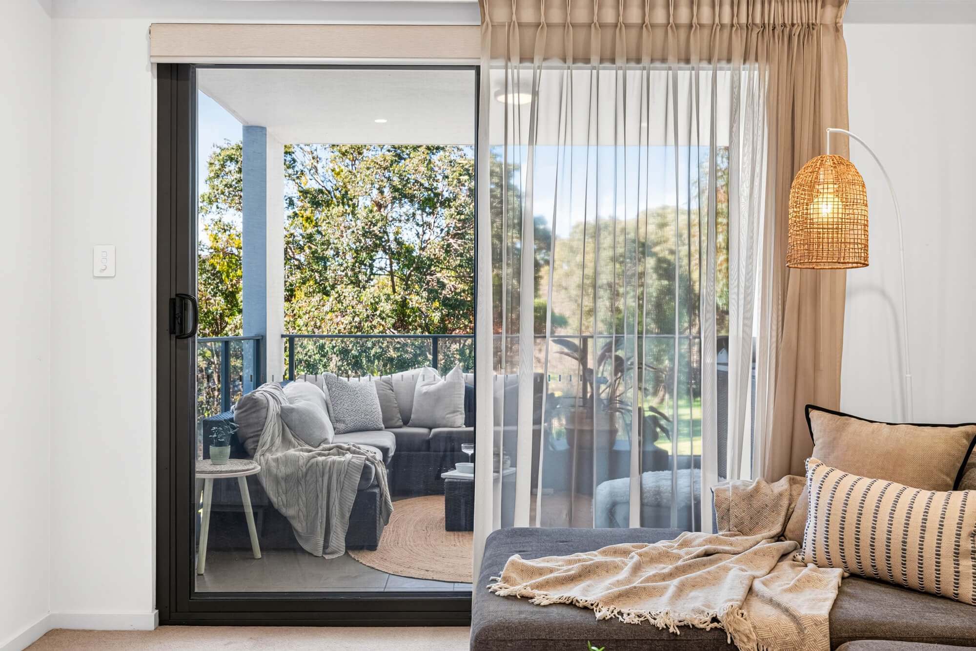     palmyra-apartment-styling-balcony.jpg