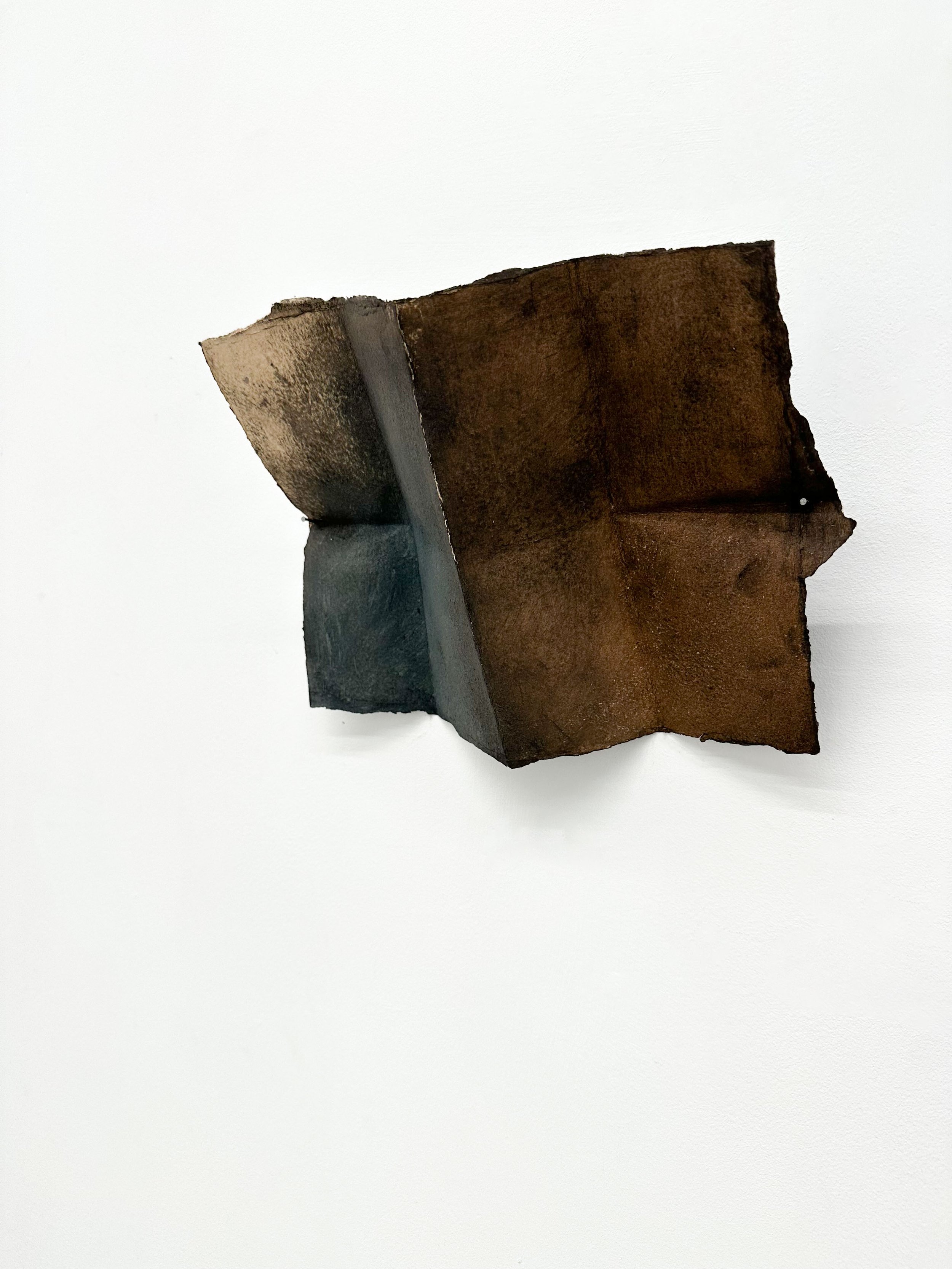 Carta senza nome, December 2023, 19 x 26 x 4 cm 