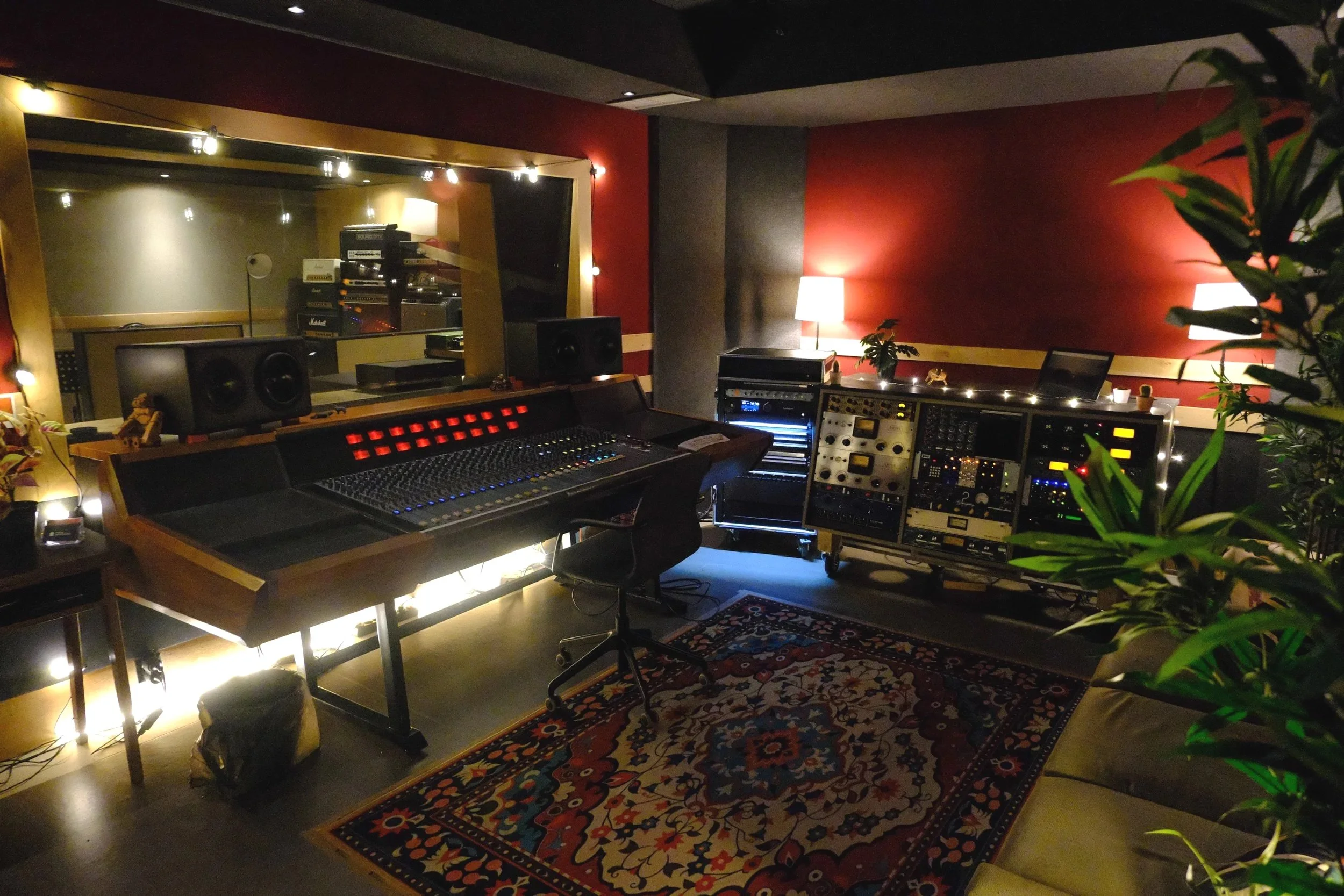 StudioB+%281+of+8%29.jpg