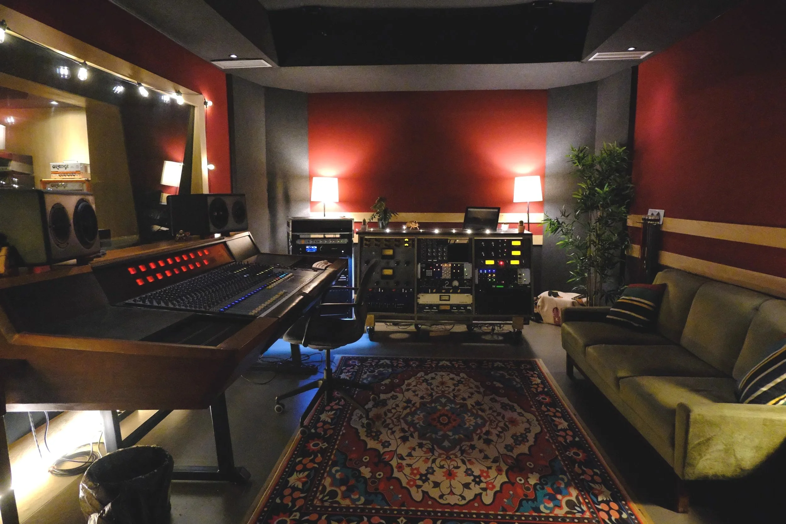 StudioB+%282+of+8%29.jpg