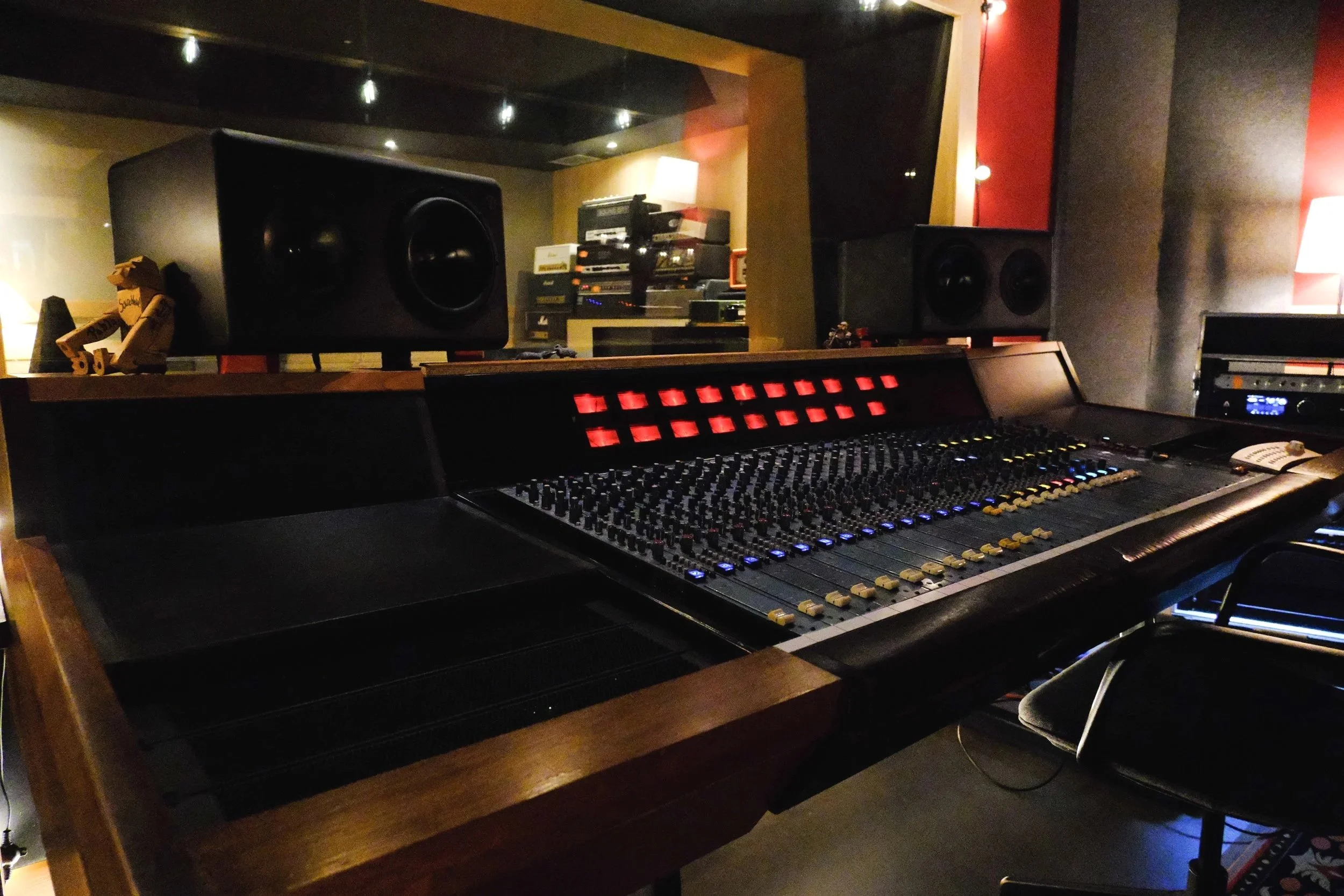 StudioB+%283+of+8%29.jpg