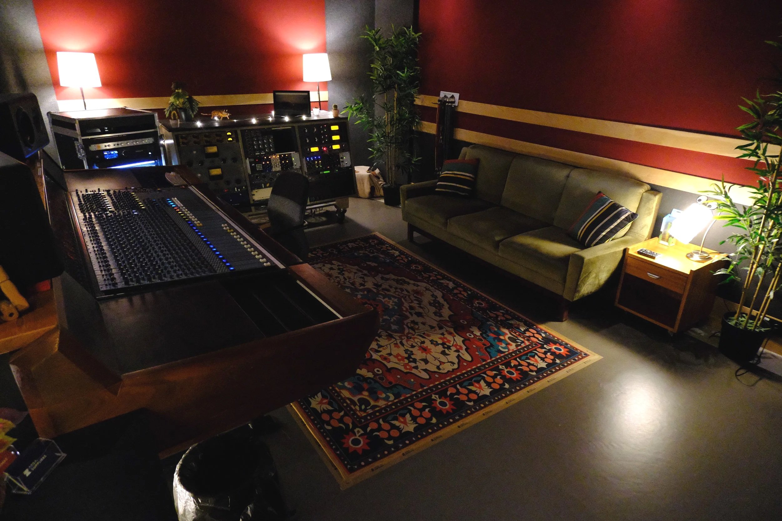 StudioB+%287+of+8%29.jpg