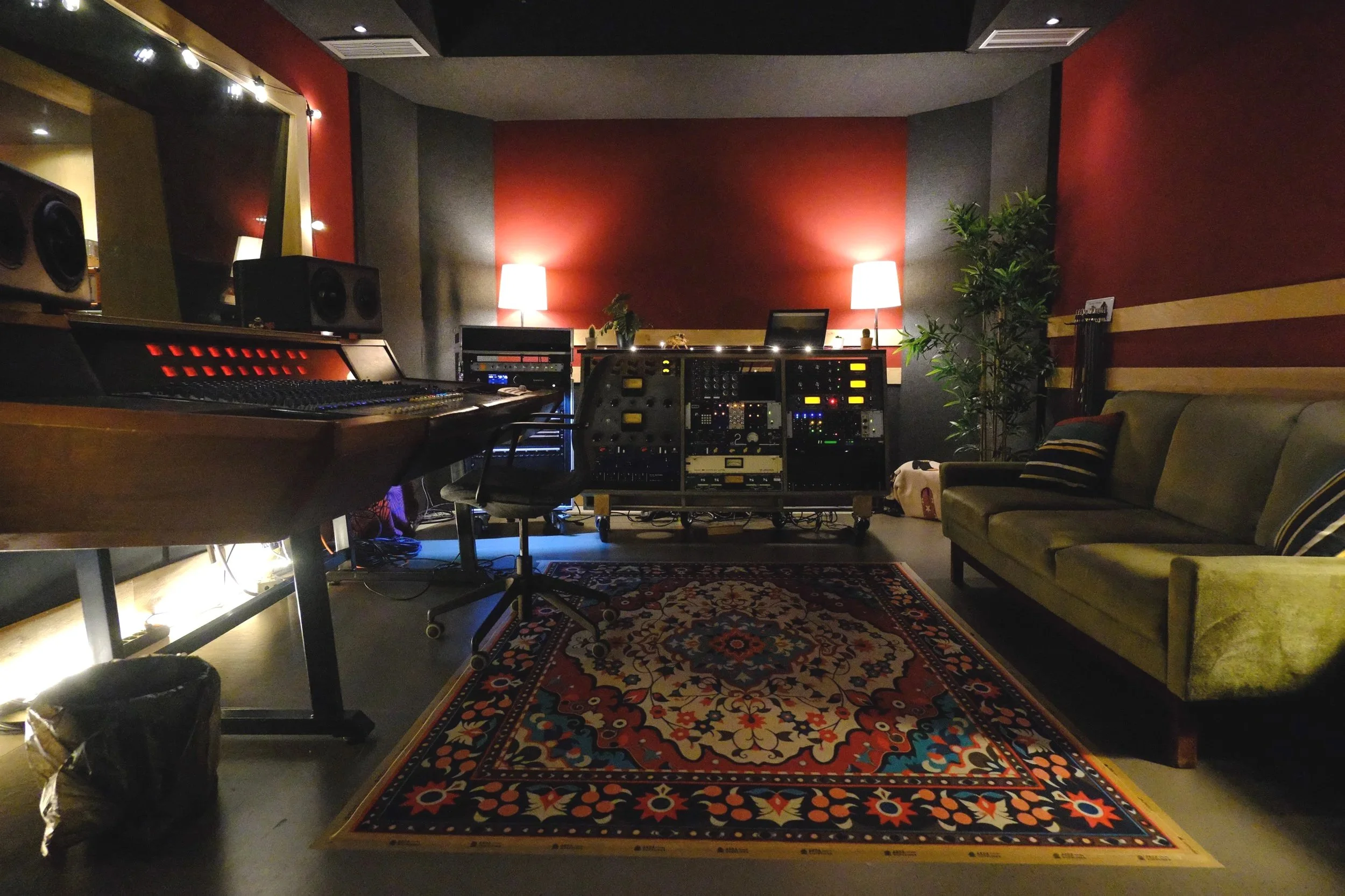 StudioB+%288+of+8%29.jpg